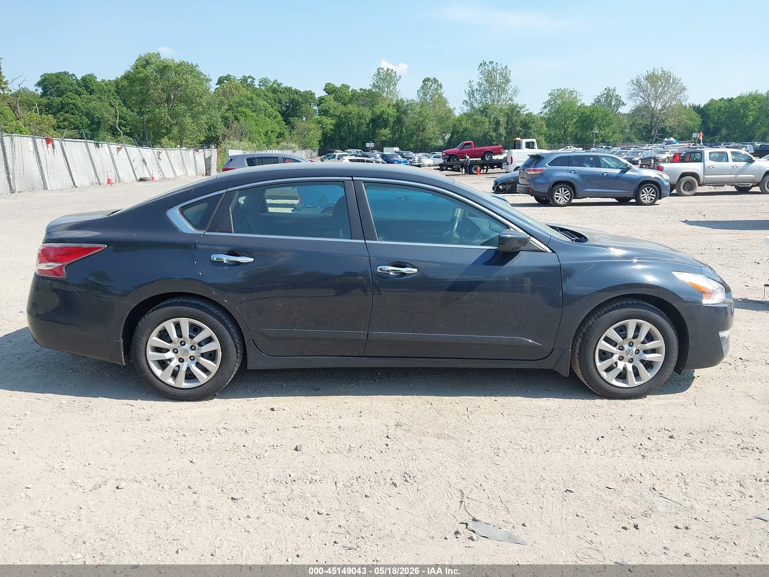 2014 Nissan Altima 2.5 S Gray vin: 1N4AL3AP0EN359387