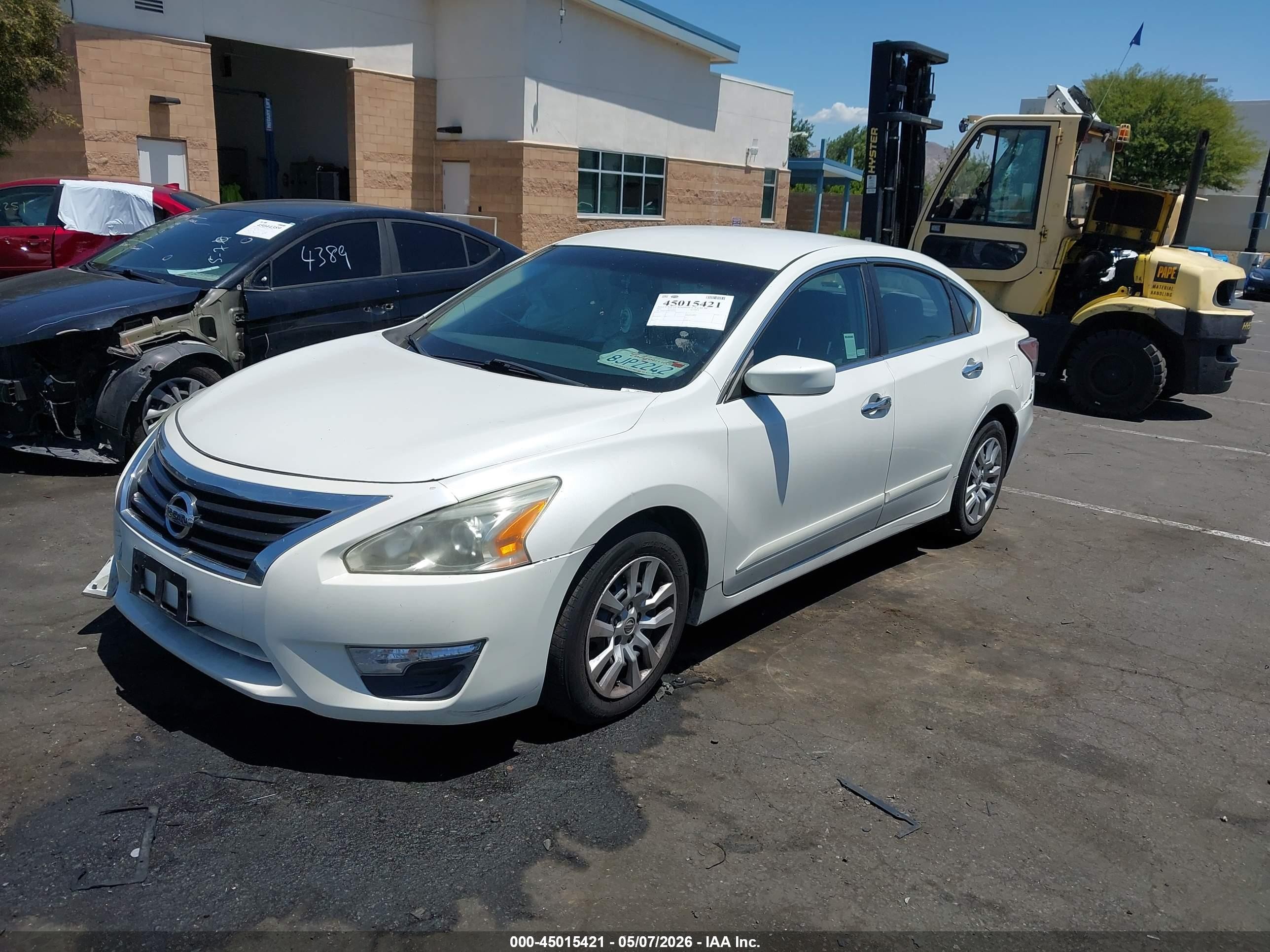 2014 Nissan Altima 2.5 S Белый vin: 1N4AL3AP0EN361009