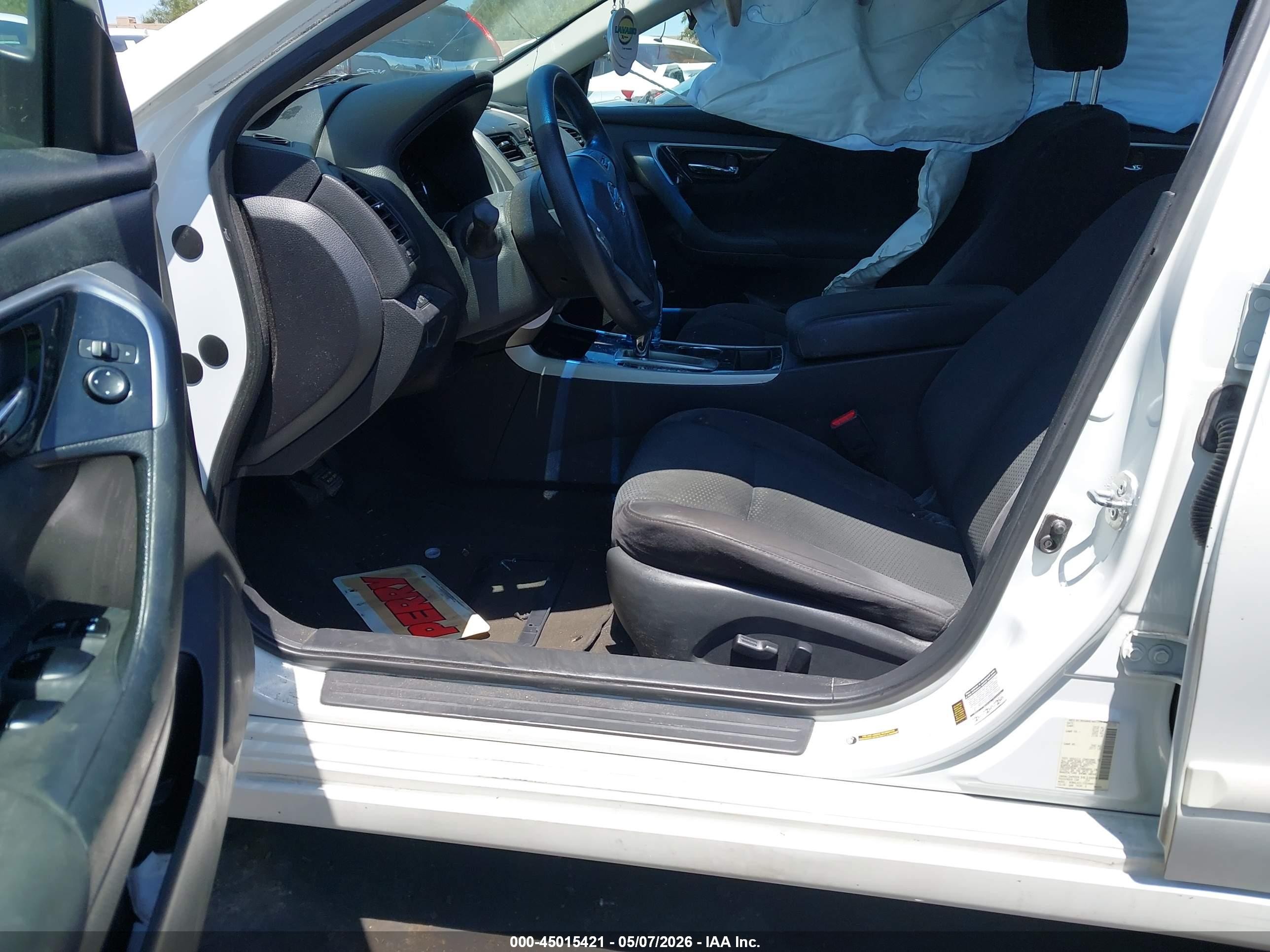 2014 Nissan Altima 2.5 S Белый vin: 1N4AL3AP0EN361009
