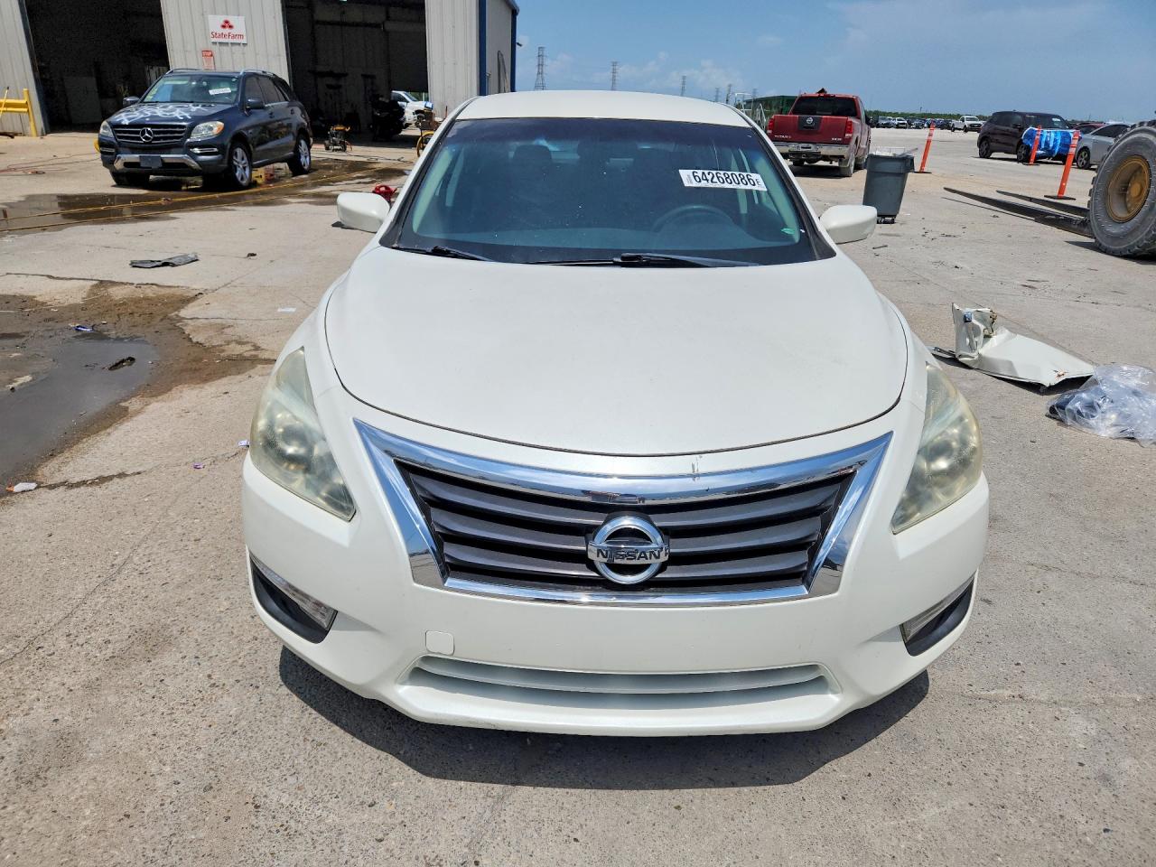 2014 Nissan Altima 2.5 S White vin: 1N4AL3AP0EN363648