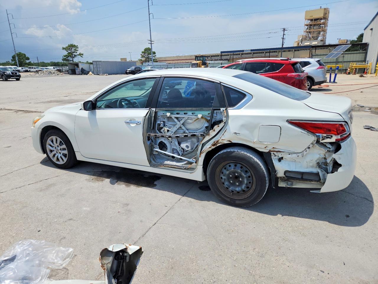 2014 Nissan Altima 2.5 S White vin: 1N4AL3AP0EN363648