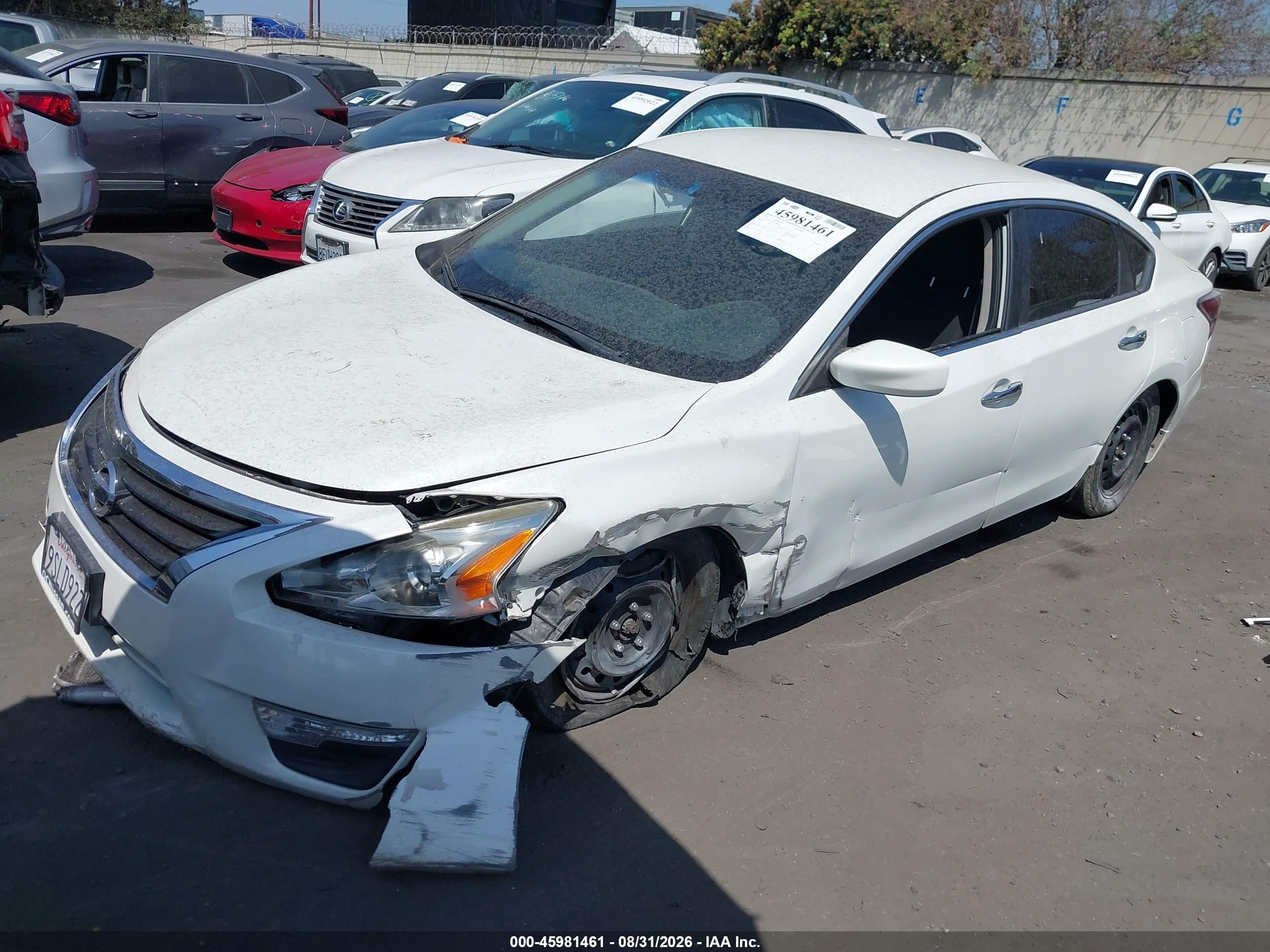 2014 Nissan Altima 2.5 S White vin: 1N4AL3AP0EN369952