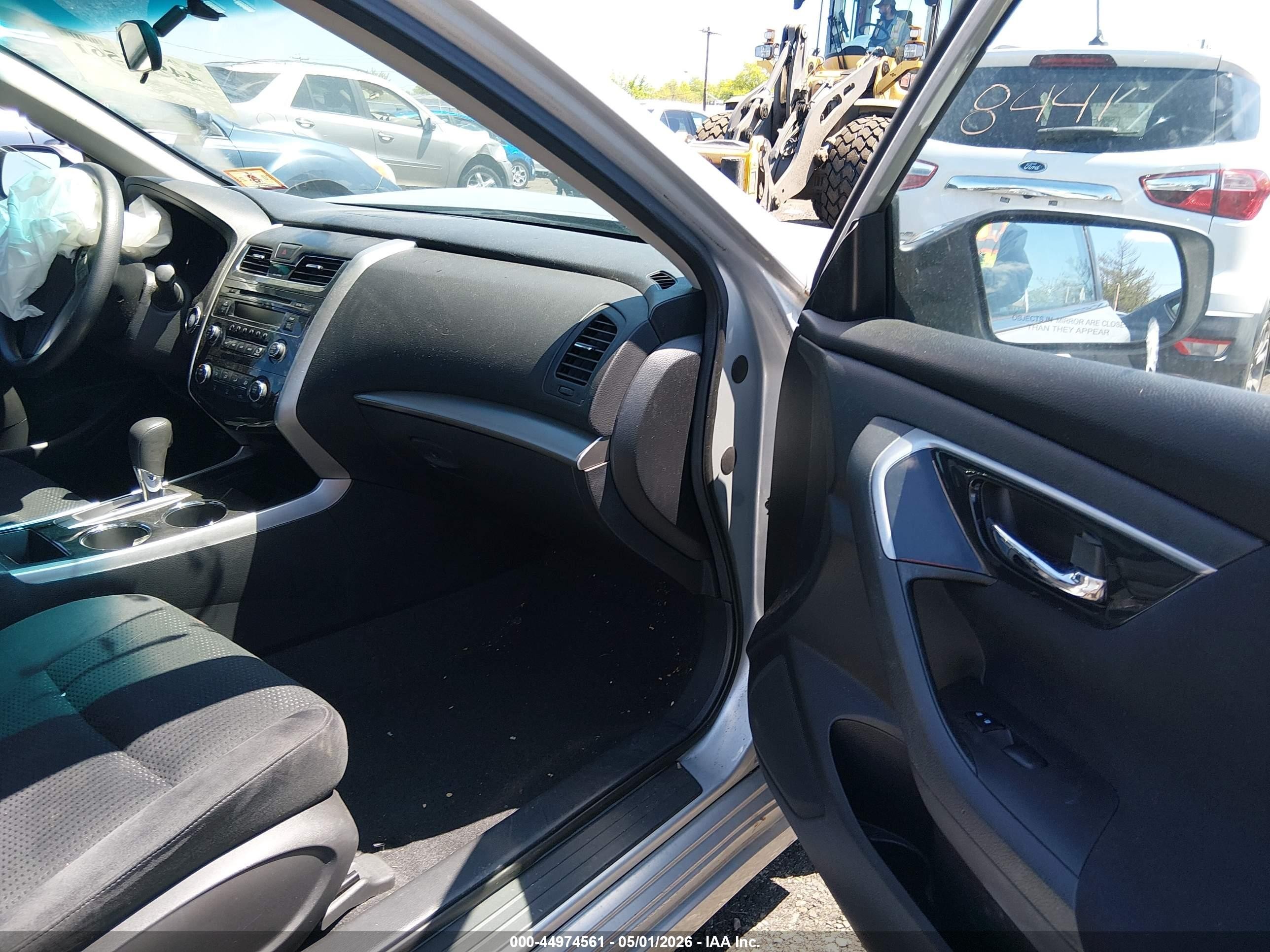 2014 Nissan Altima 2.5 S Серебряный vin: 1N4AL3AP0EN371345