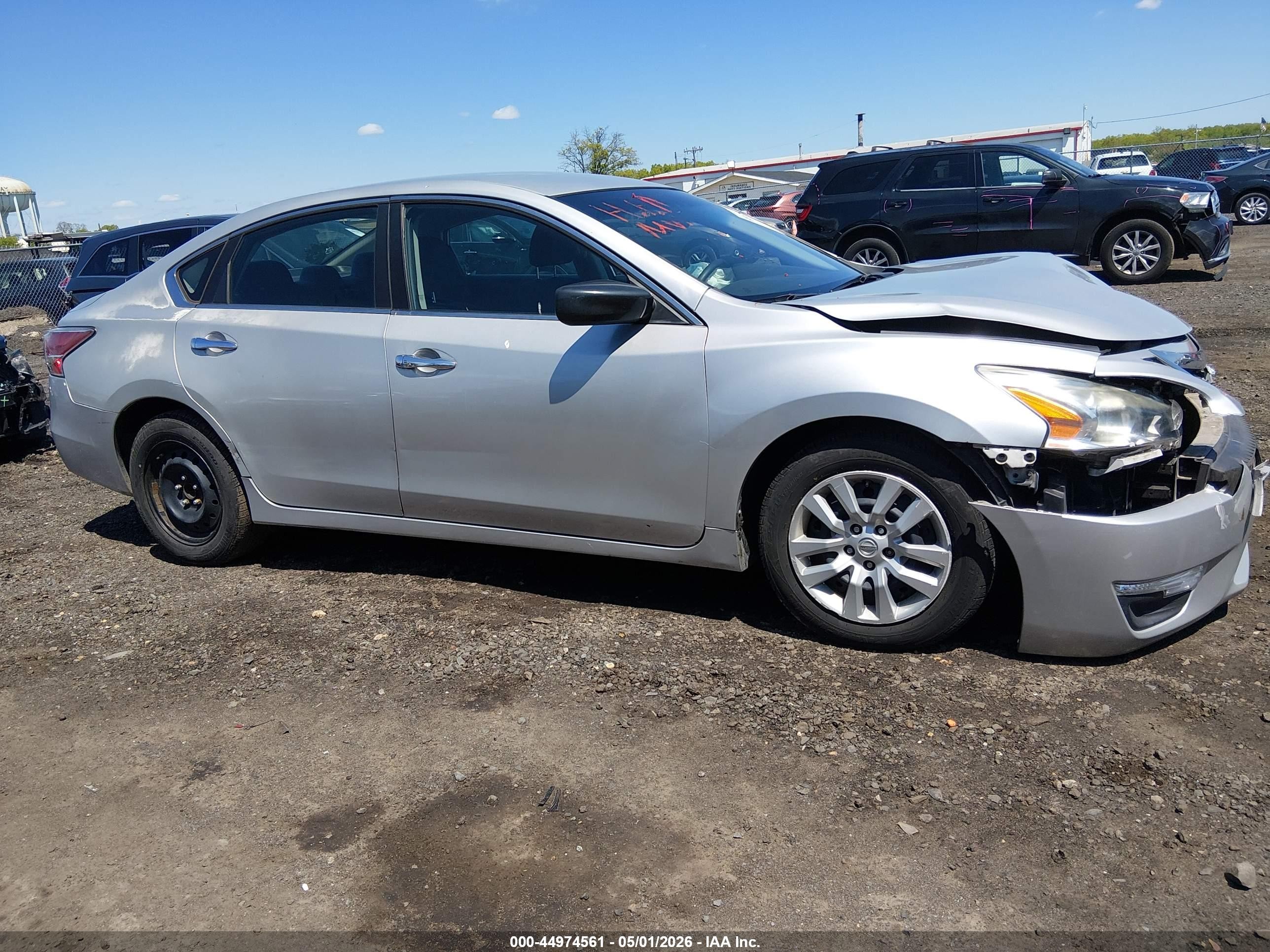 2014 Nissan Altima 2.5 S Серебряный vin: 1N4AL3AP0EN371345