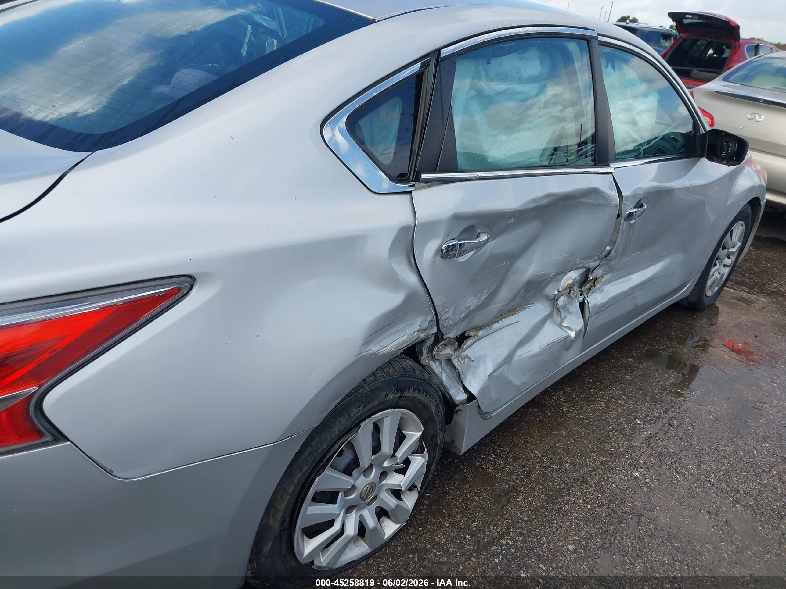 2014 Nissan Altima Silver vin: 1N4AL3AP0EN380336