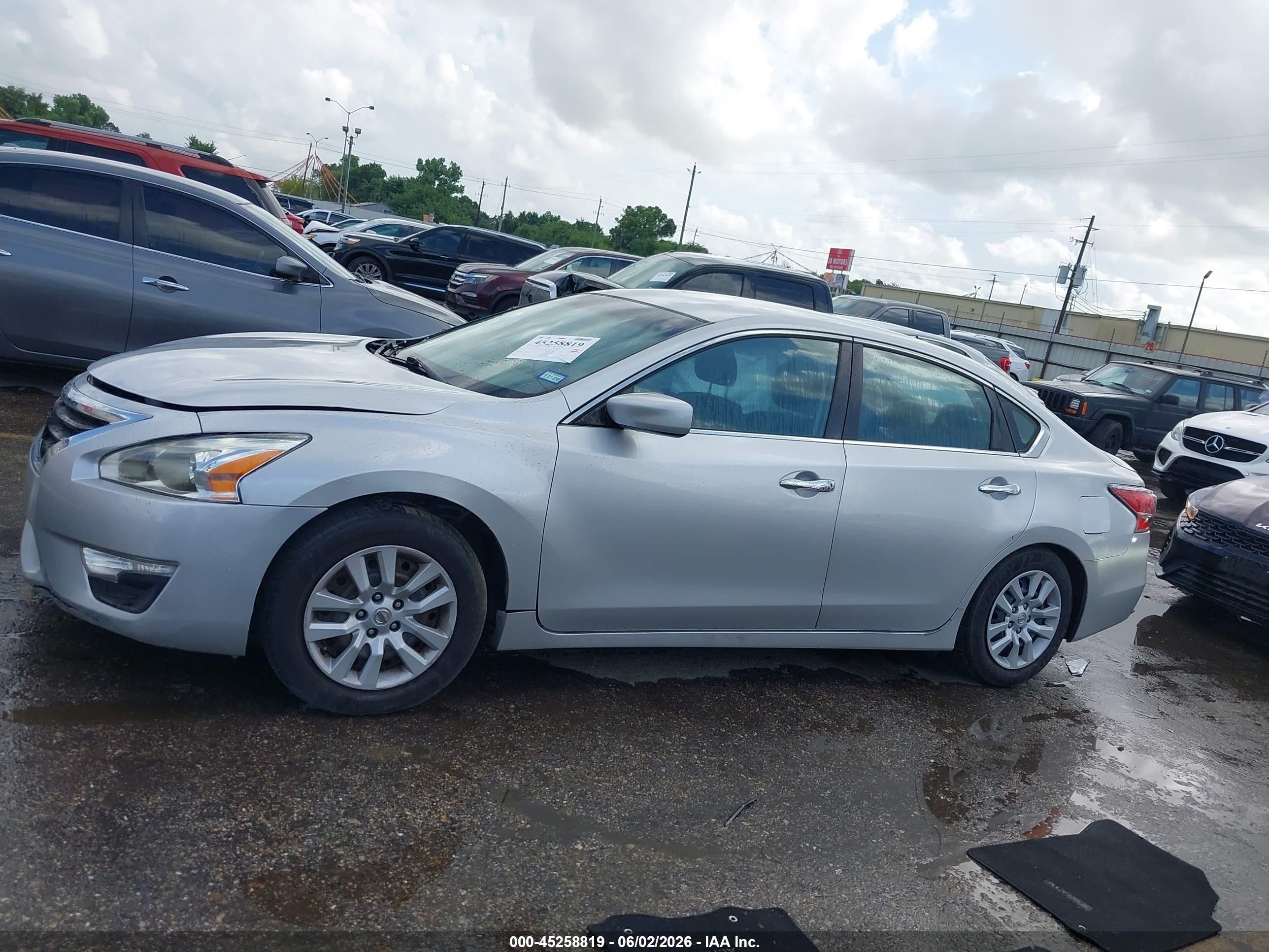 2014 Nissan Altima Silver vin: 1N4AL3AP0EN380336