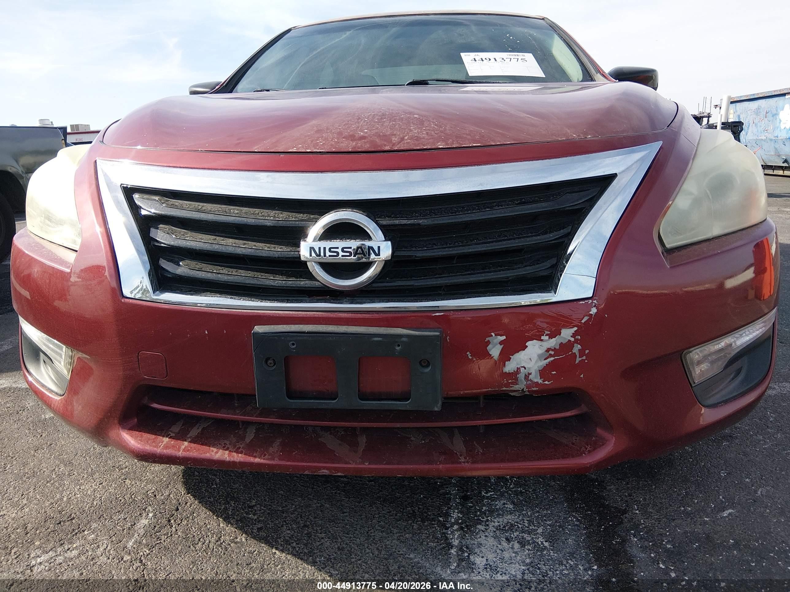 2014 Nissan Altima 2.5 S Red vin: 1N4AL3AP0EN381440