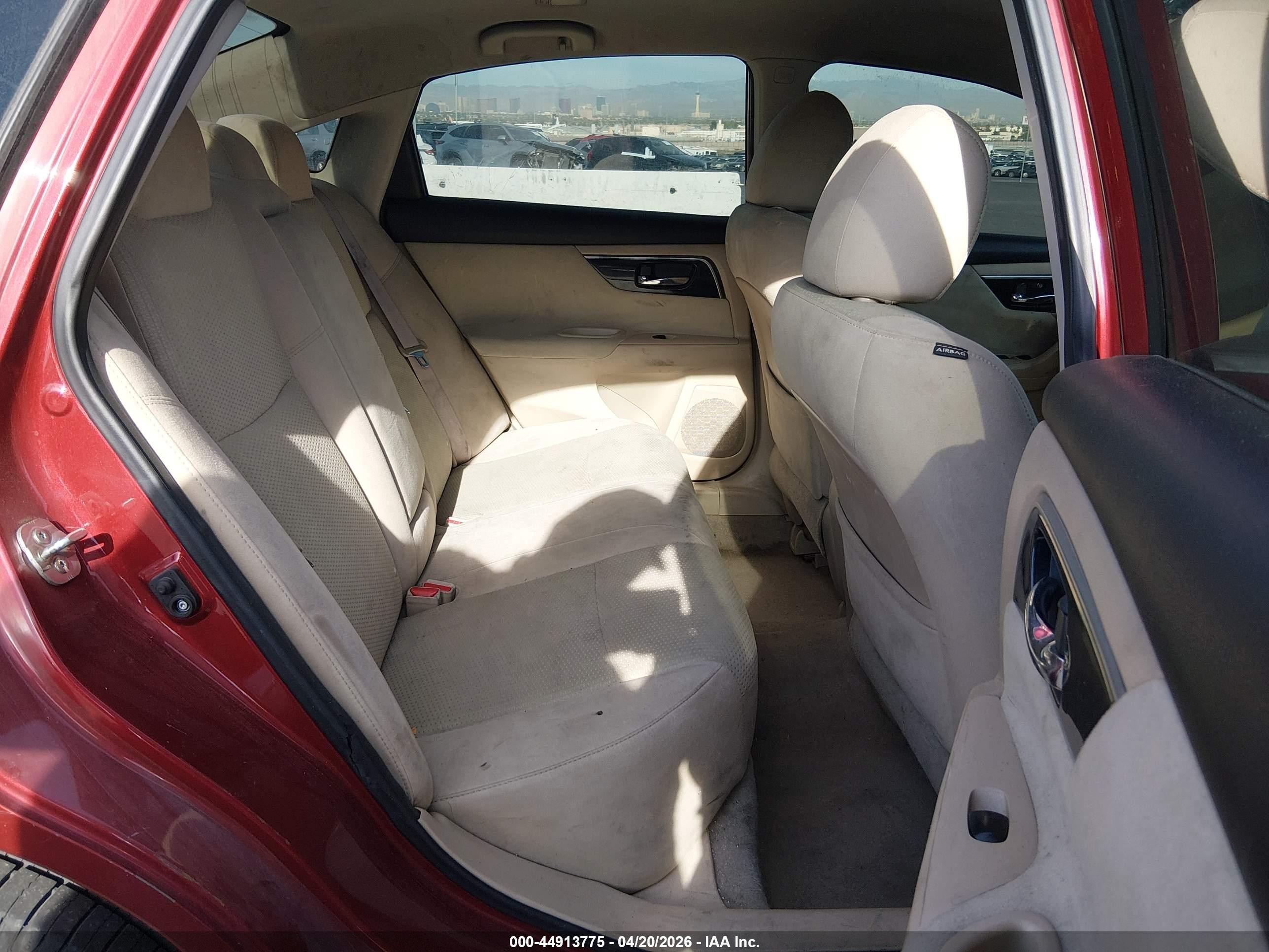 2014 Nissan Altima 2.5 S Red vin: 1N4AL3AP0EN381440