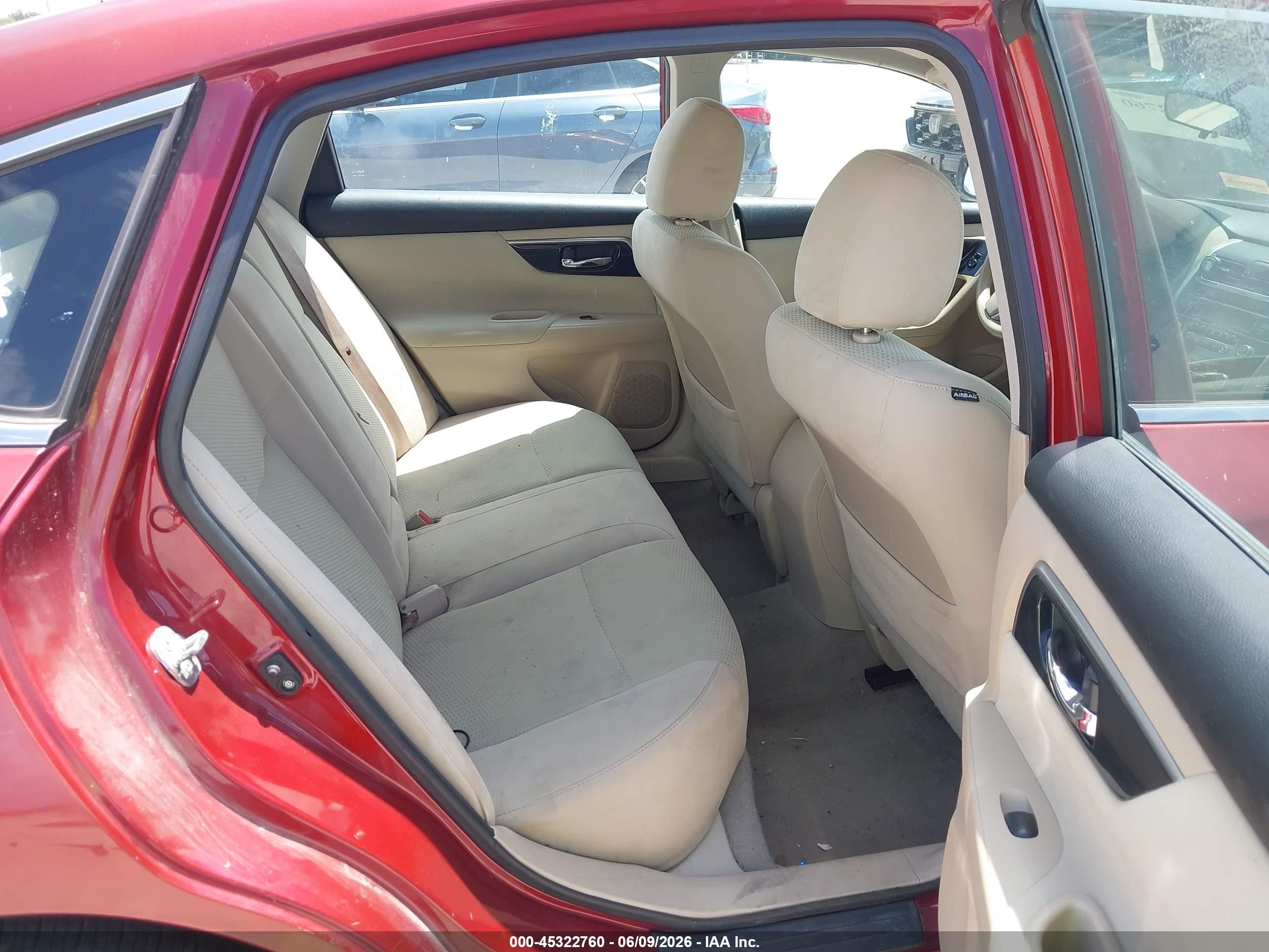 2014 Nissan Altima 2.5 S Red vin: 1N4AL3AP0EN385780
