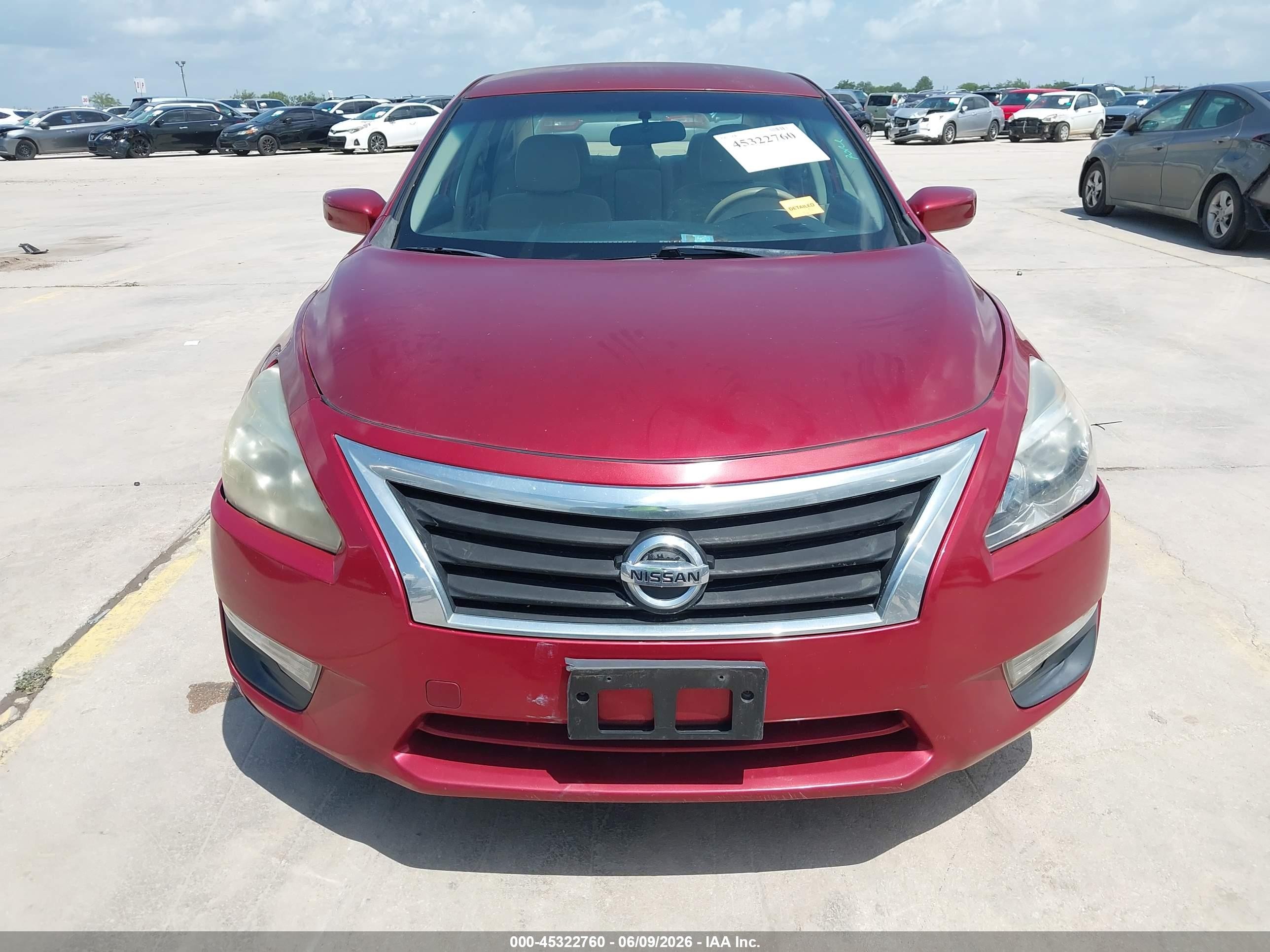 2014 Nissan Altima 2.5 S Red vin: 1N4AL3AP0EN385780