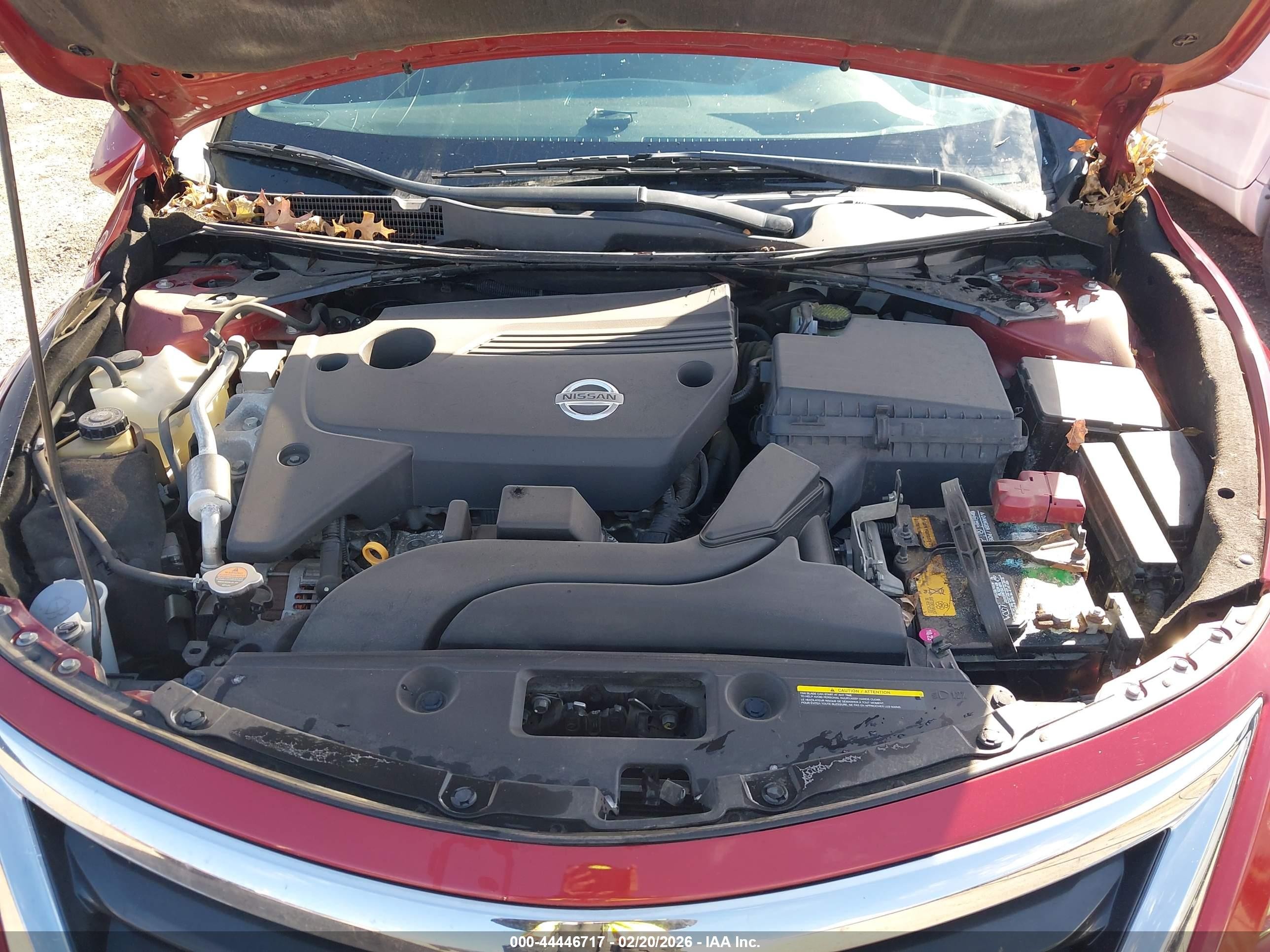 2014 Nissan Altima 2.5 S Red vin: 1N4AL3AP0EN388064