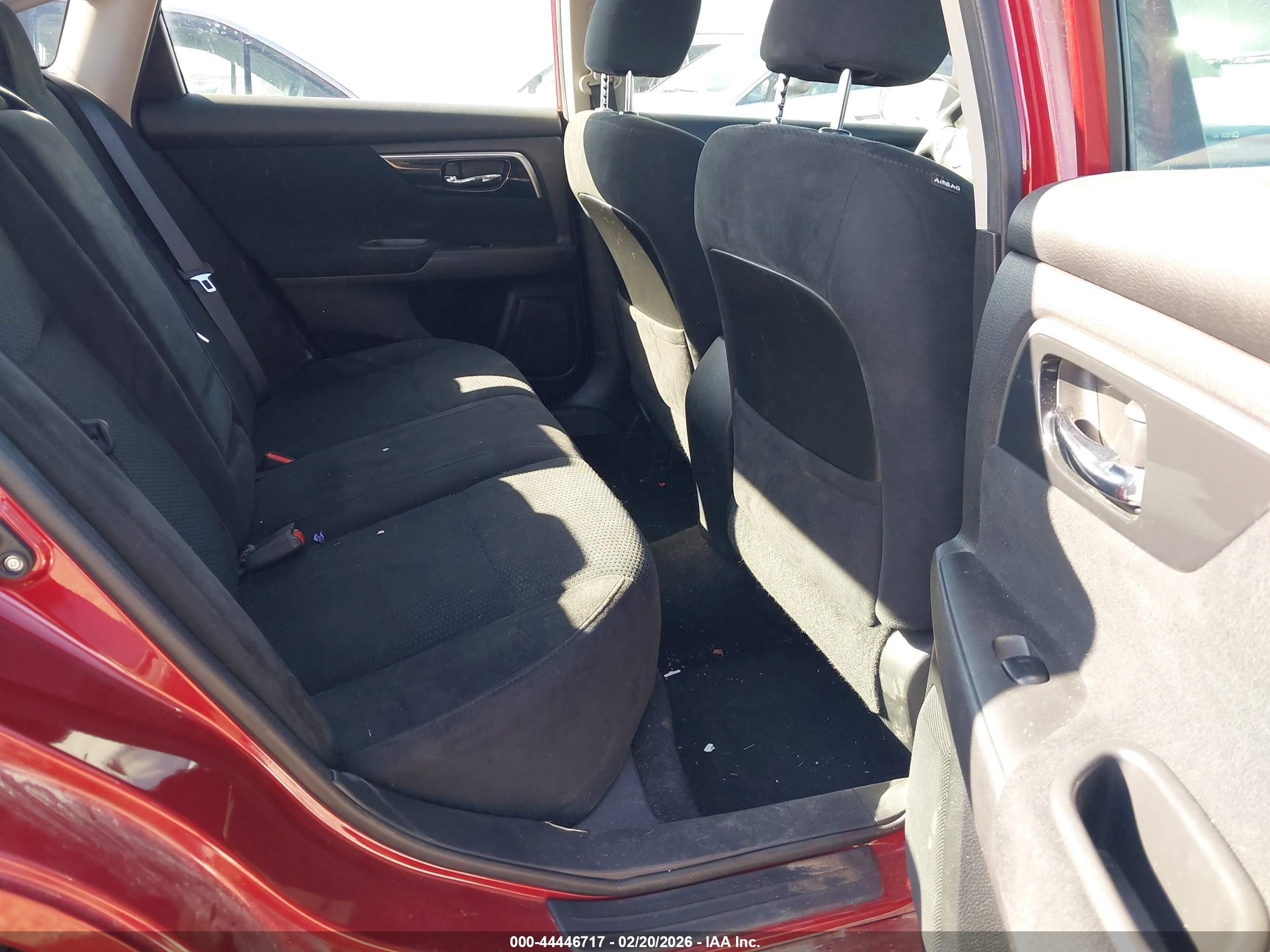 2014 Nissan Altima 2.5 S Red vin: 1N4AL3AP0EN388064