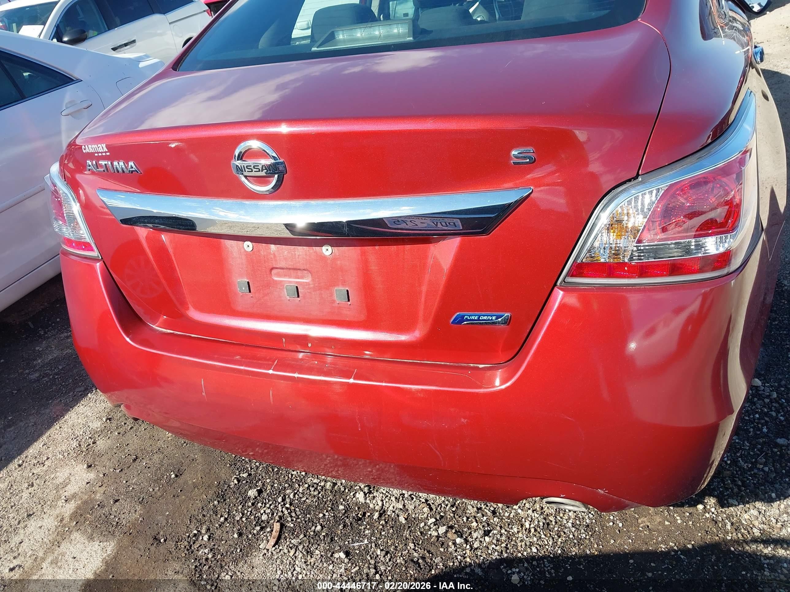 2014 Nissan Altima 2.5 S Red vin: 1N4AL3AP0EN388064