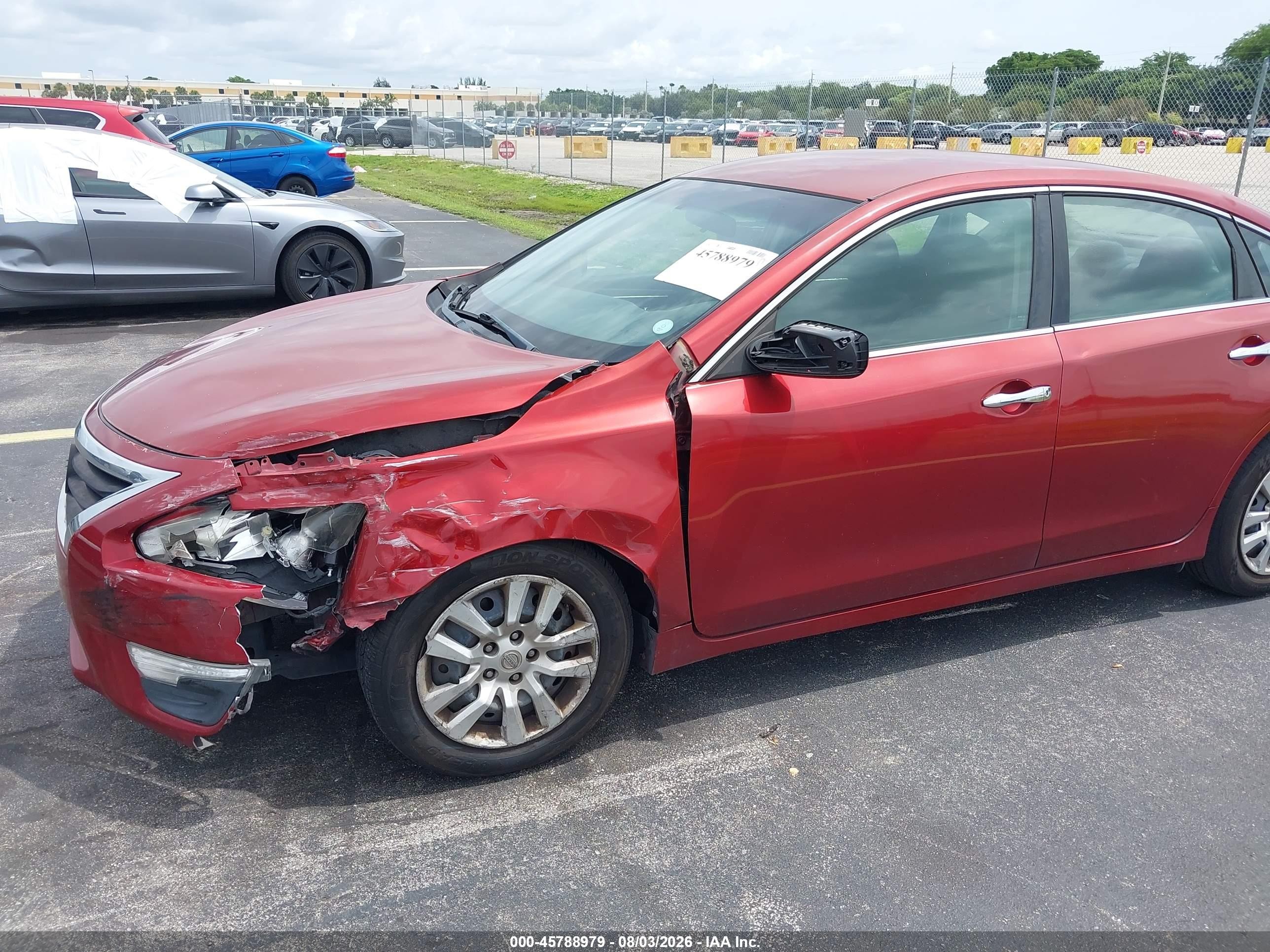 2015 Nissan Altima 2.5 S Red vin: 1N4AL3AP0FC103828