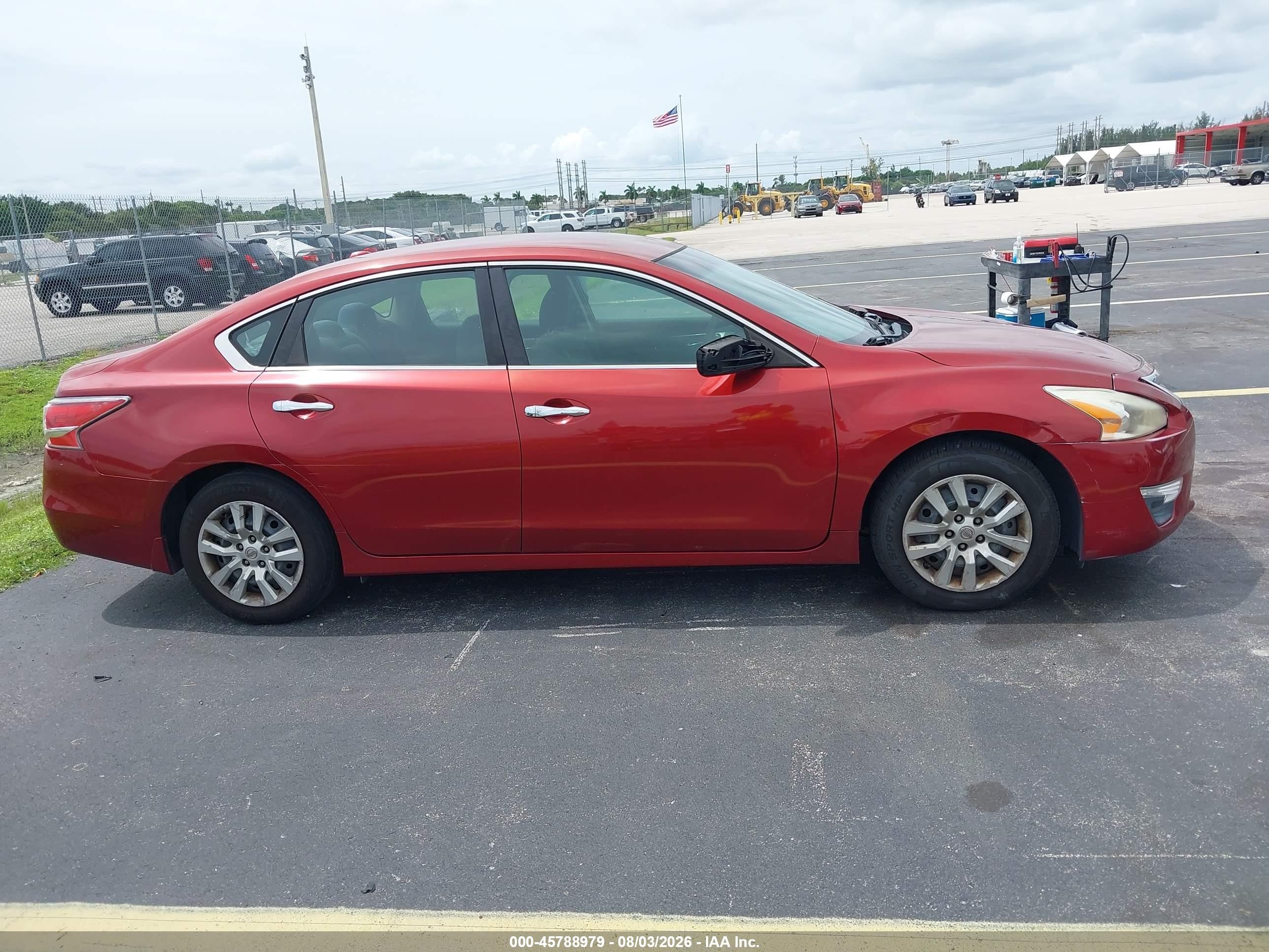 2015 Nissan Altima 2.5 S Red vin: 1N4AL3AP0FC103828