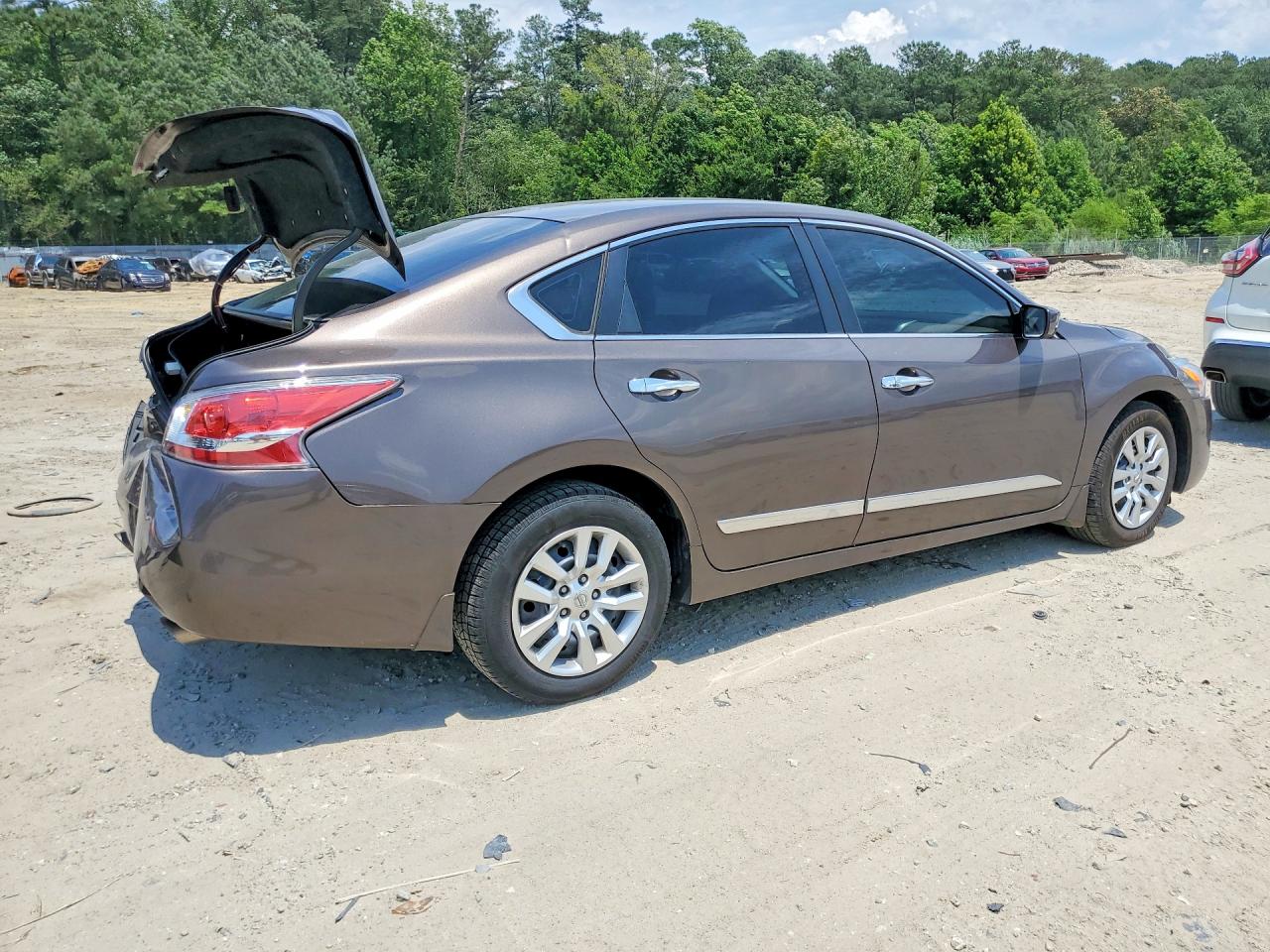 2015 Nissan Altima 2.5 S Brown vin: 1N4AL3AP0FC109063