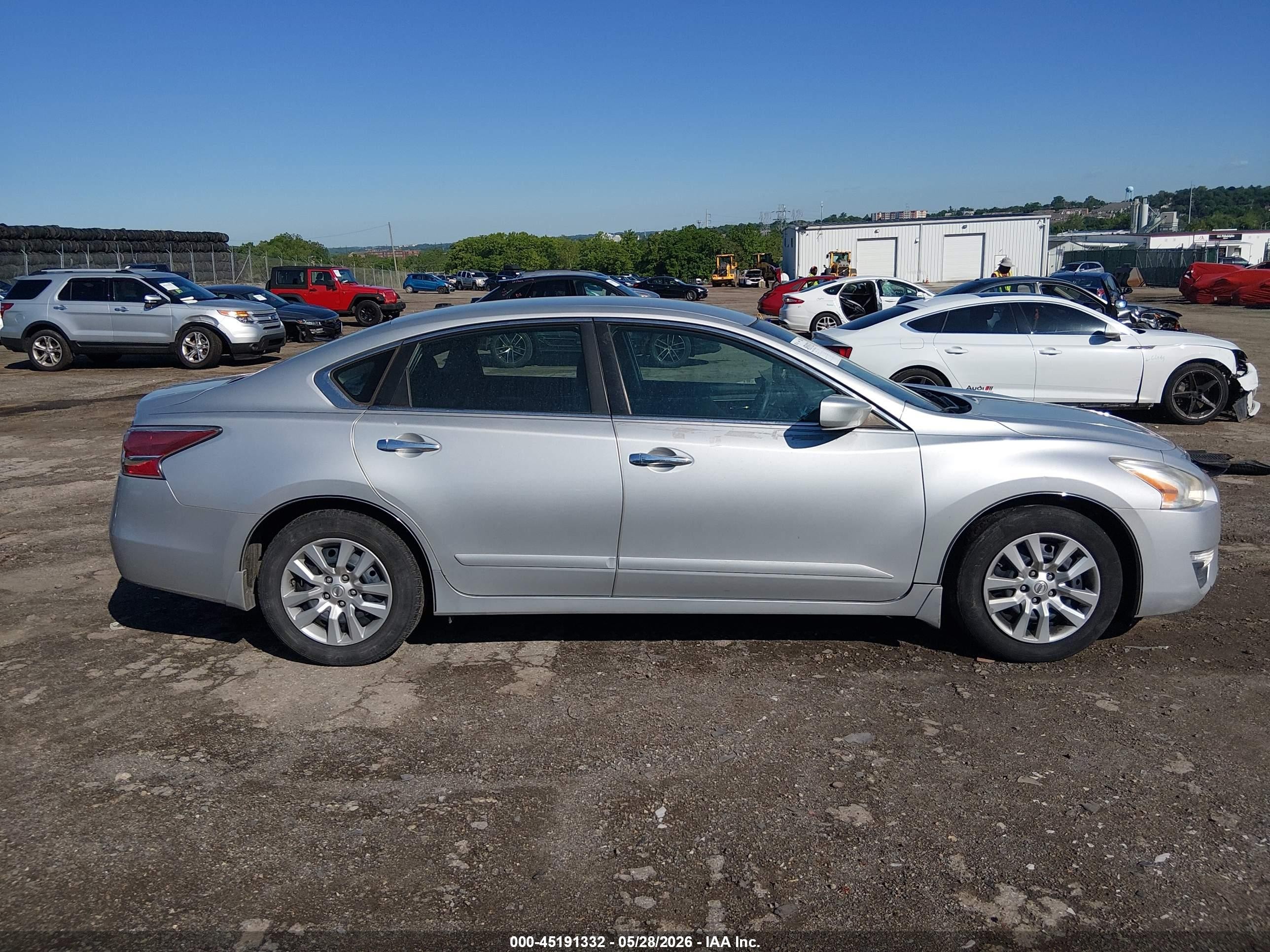 2015 Nissan Altima 2.5 S Silver vin: 1N4AL3AP0FC117499