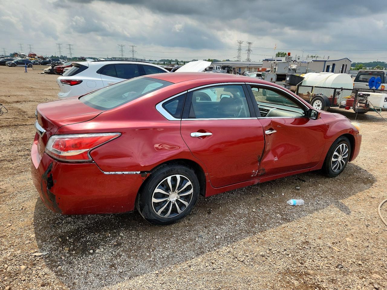 2015 Nissan Altima 2.5 S Red vin: 1N4AL3AP0FC119012