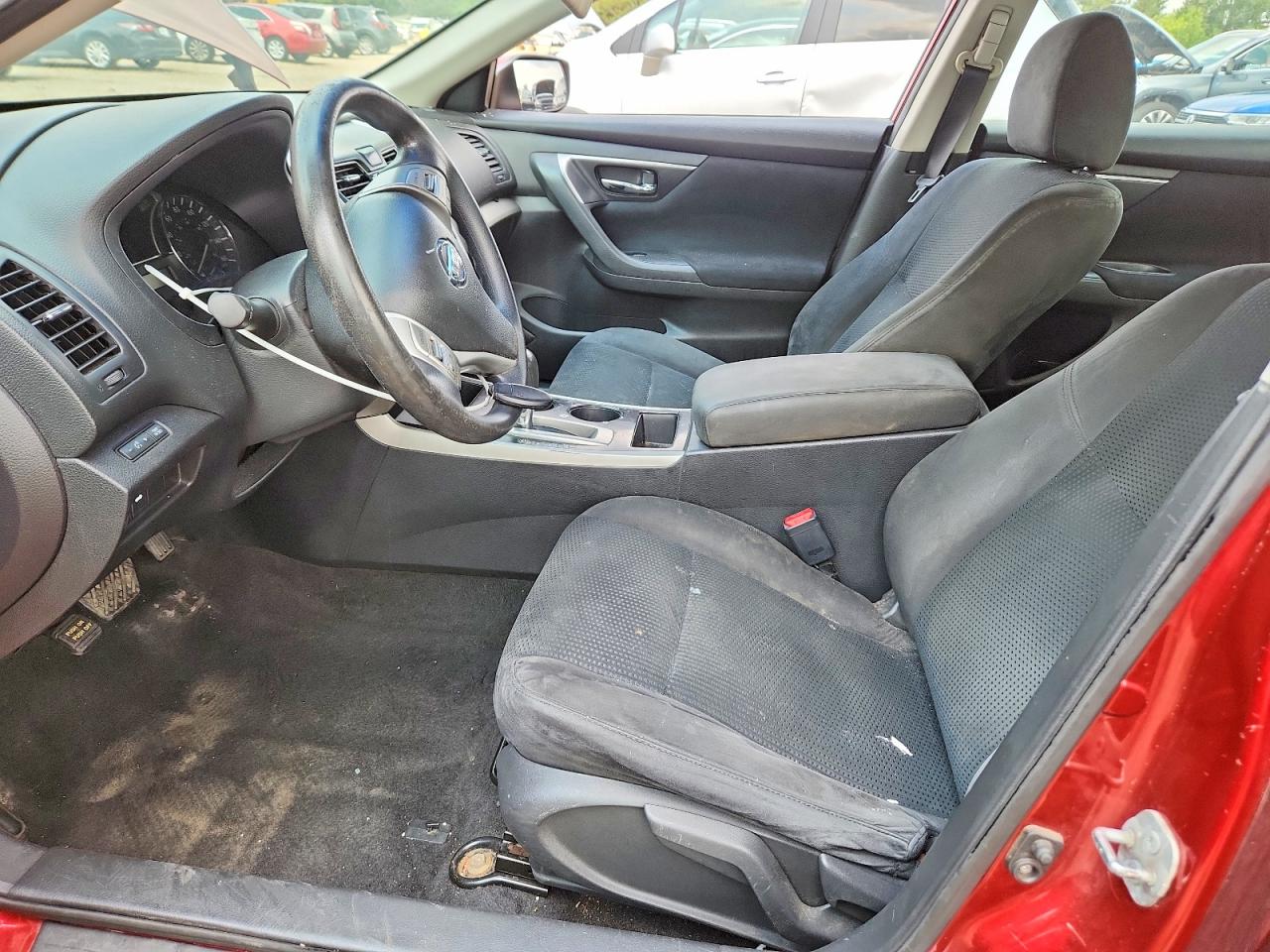 2015 Nissan Altima 2.5 S Red vin: 1N4AL3AP0FC119012