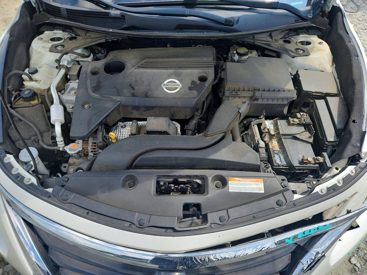 2015 Nissan Altima 2.5 S White vin: 1N4AL3AP0FC123545