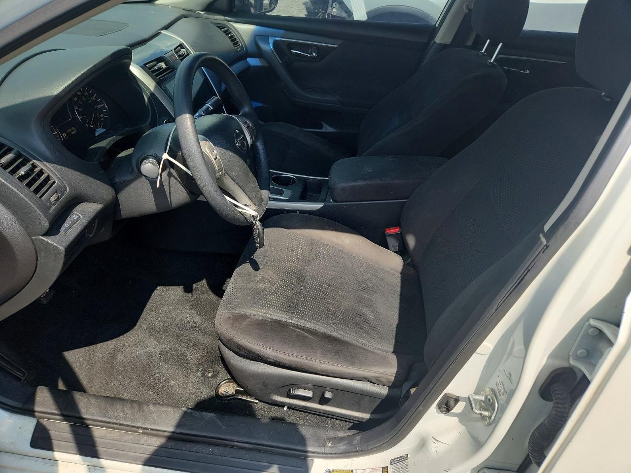 2015 Nissan Altima 2.5 S White vin: 1N4AL3AP0FC123545