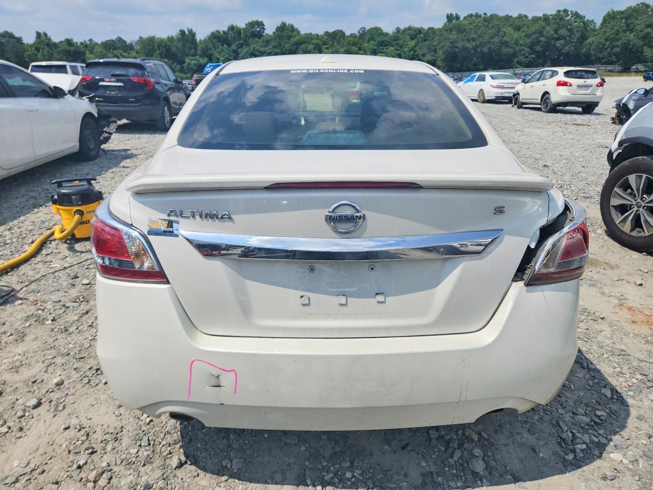2015 Nissan Altima 2.5 S White vin: 1N4AL3AP0FC123545