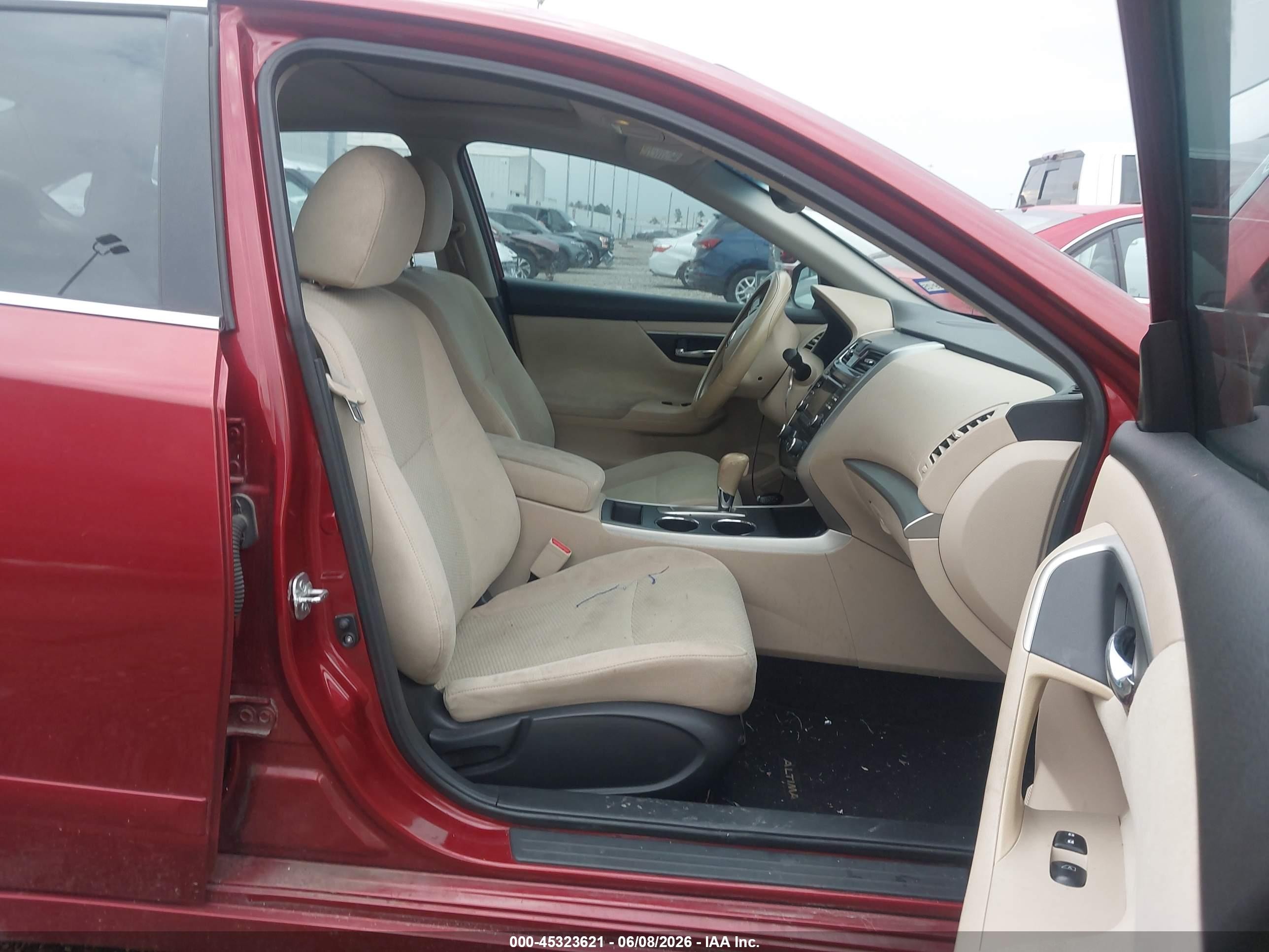 2015 Nissan Altima 2.5 Sv Red vin: 1N4AL3AP0FC125876