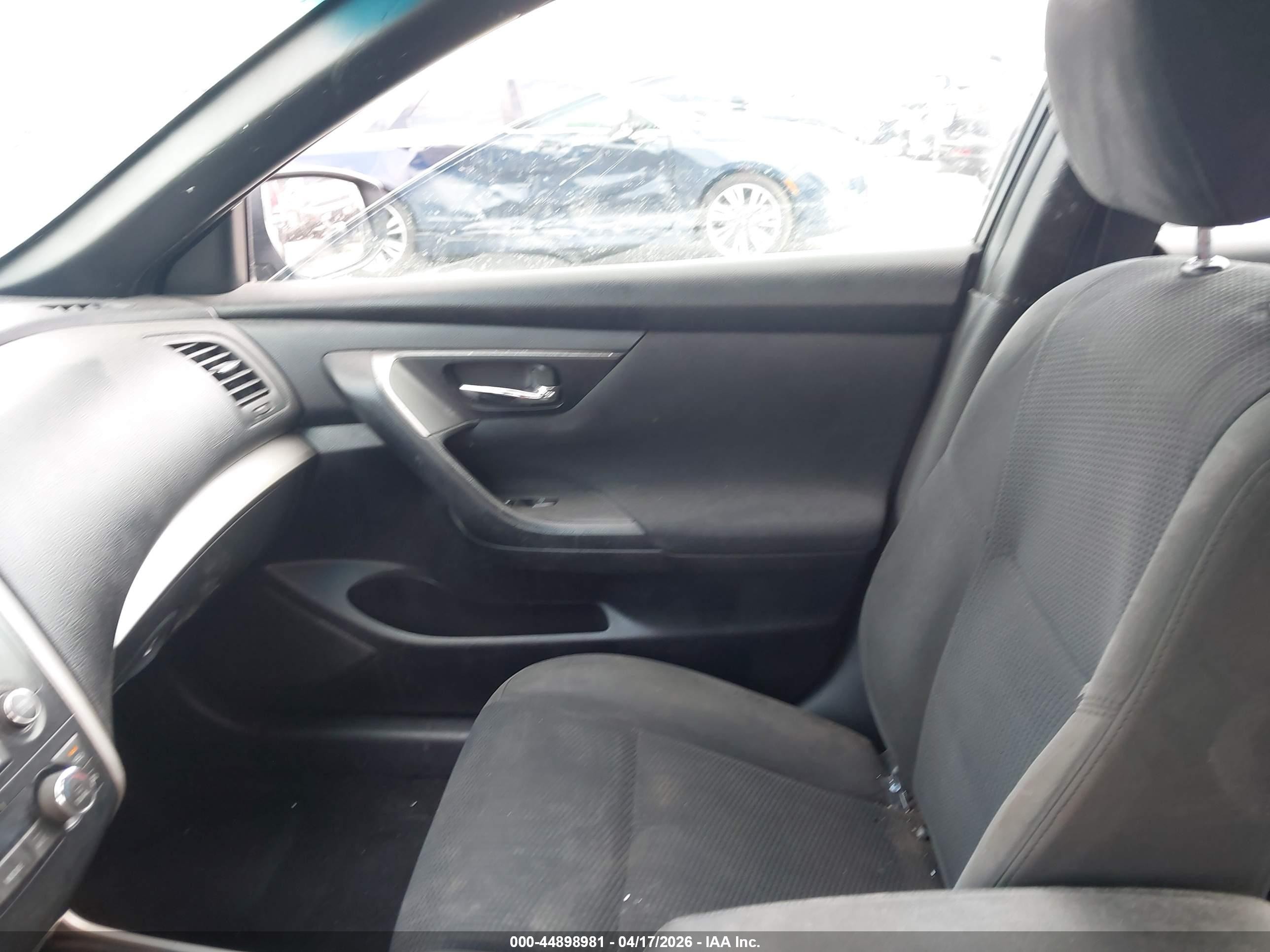 2015 Nissan Altima 2.5 Sv Черный vin: 1N4AL3AP0FC131550