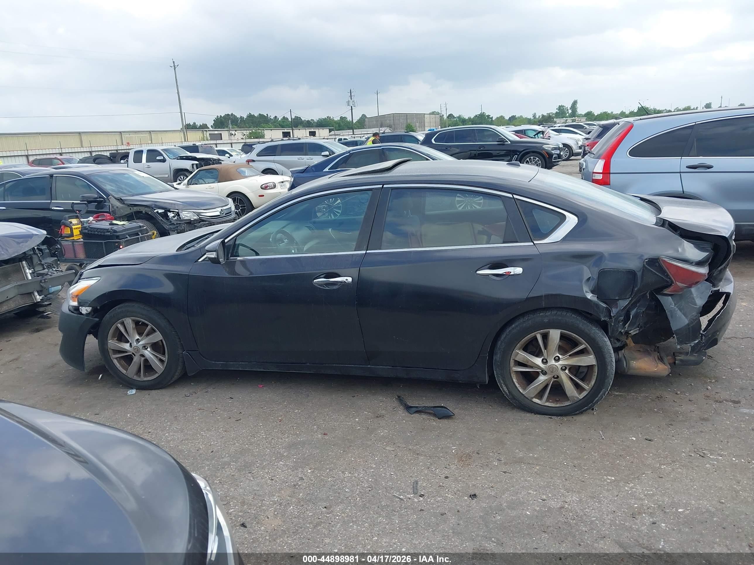 2015 Nissan Altima 2.5 Sv Черный vin: 1N4AL3AP0FC131550