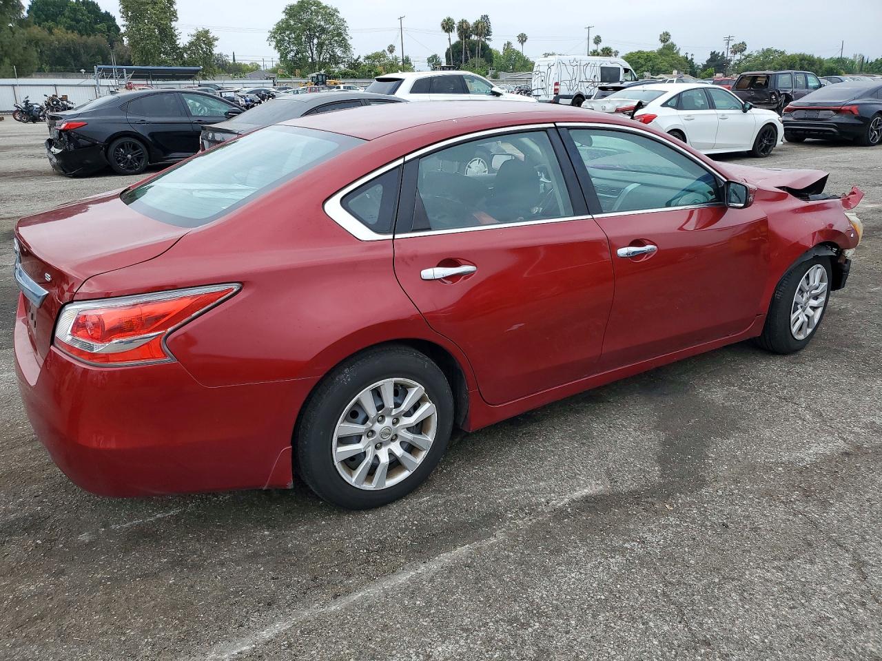 2015 Nissan Altima 2.5 S Red vin: 1N4AL3AP0FC134786