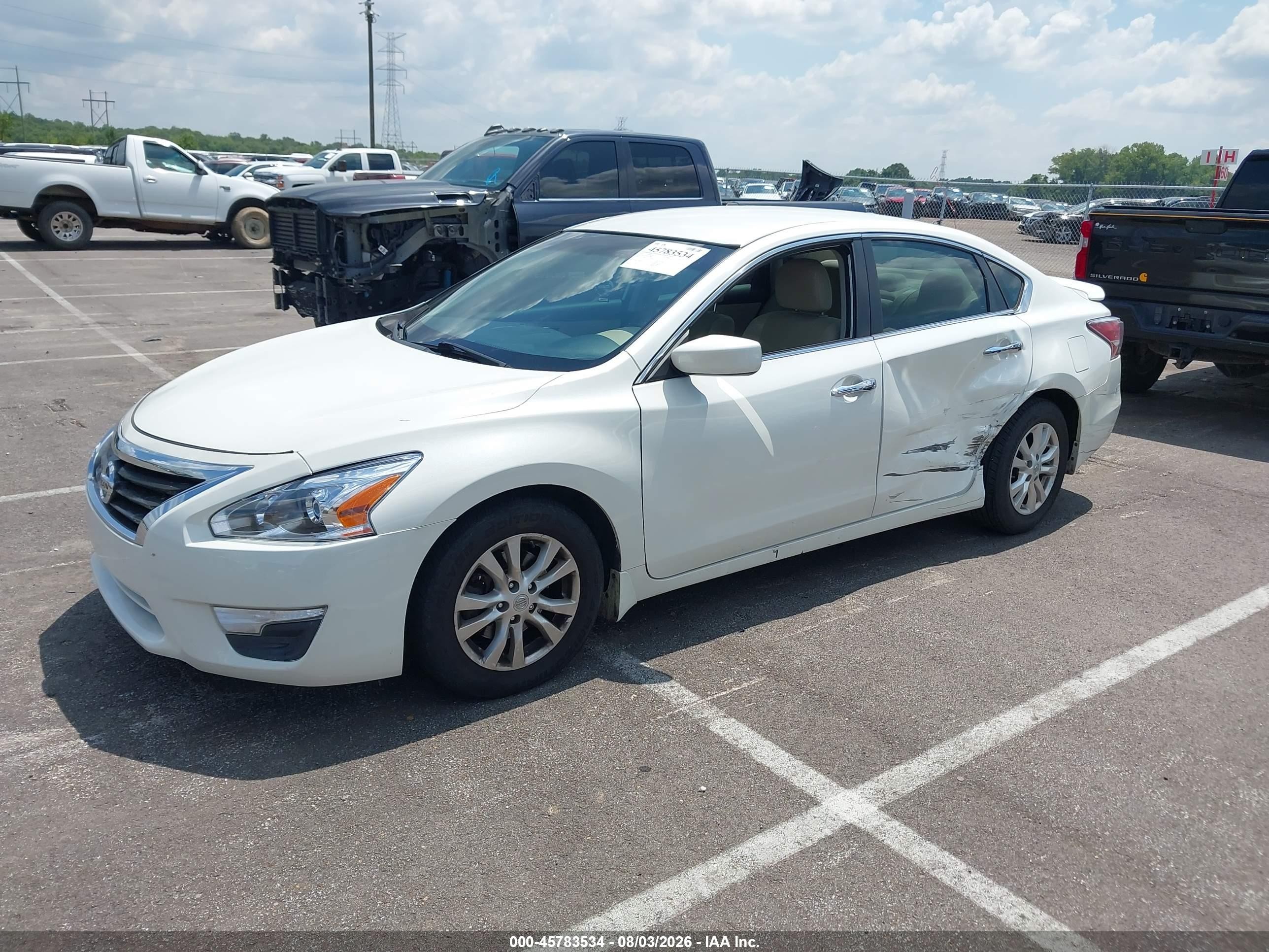 2015 Nissan Altima 2.5 S White vin: 1N4AL3AP0FC137090