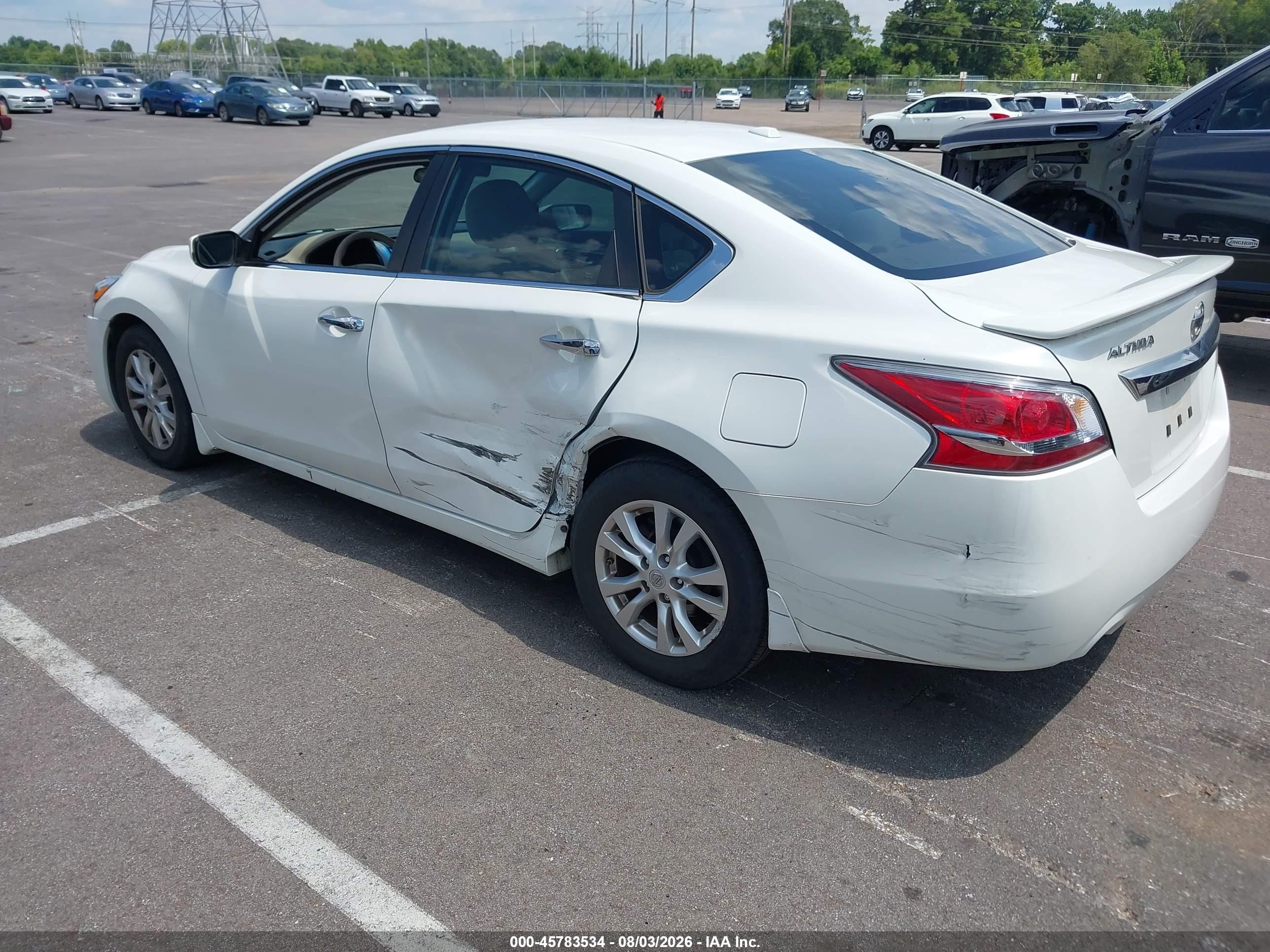 2015 Nissan Altima 2.5 S White vin: 1N4AL3AP0FC137090