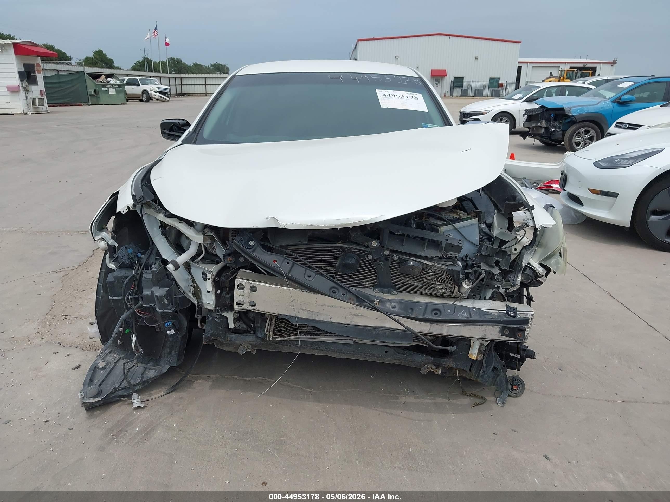 2015 Nissan Altima 2.5 Sv White vin: 1N4AL3AP0FC142824