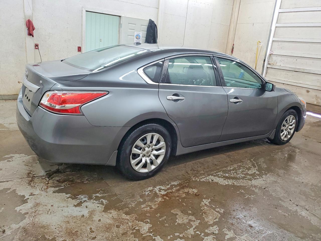 2015 Nissan Altima 2.5 S Silver vin: 1N4AL3AP0FC155735