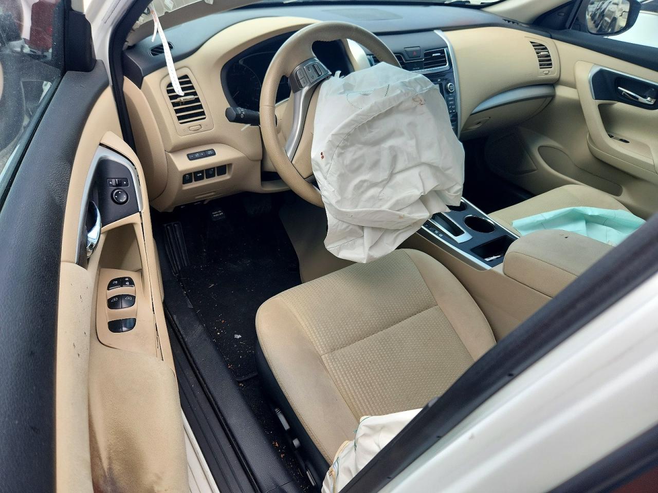 2015 Nissan Altima 2.5 Sv White vin: 1N4AL3AP0FC168727