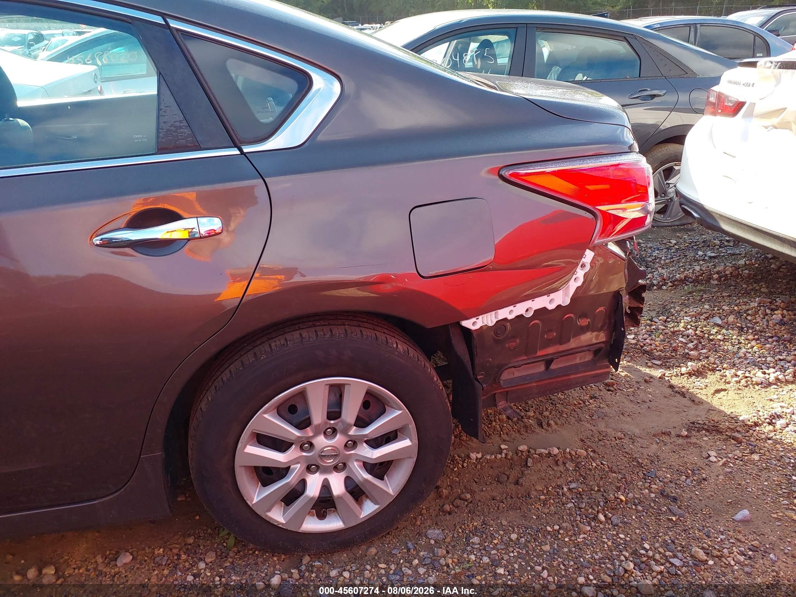 2015 Nissan Altima 2.5/2.5 S/2.5 Sl/2.5 Sv Beige vin: 1N4AL3AP0FC174561