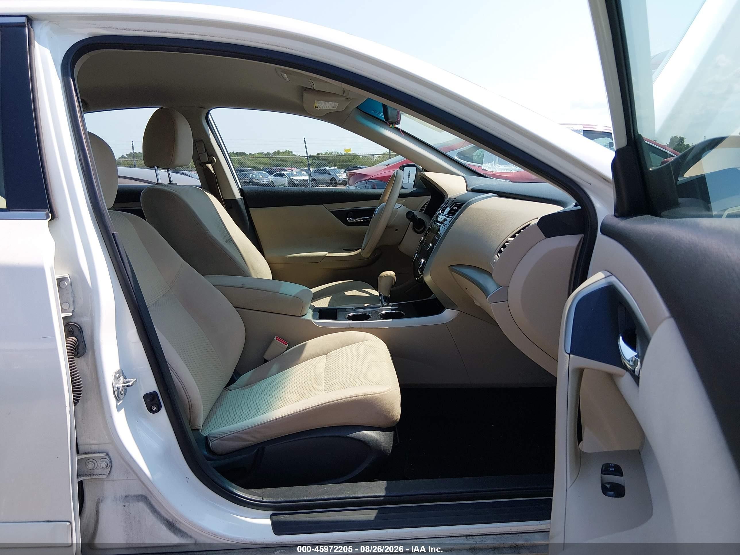 2015 Nissan Altima 2.5 S White vin: 1N4AL3AP0FC191392