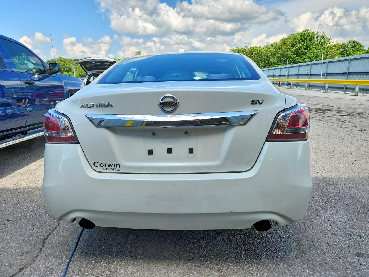 2015 Nissan Altima 2.5 Sv White vin: 1N4AL3AP0FC212791