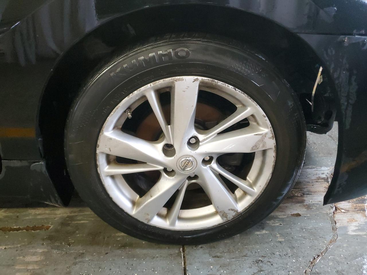 2015 Nissan Altima 2.5 Sv Черный vin: 1N4AL3AP0FC213715 Damage: Right Front Wheel, Curb Rash, > 12 Inches