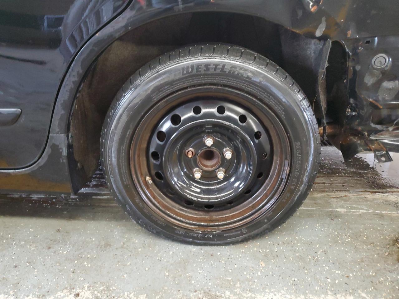 2015 Nissan Altima 2.5 Sv Черный vin: 1N4AL3AP0FC213715 Damage: Left Rear Wheel, Missing, Replacement Required