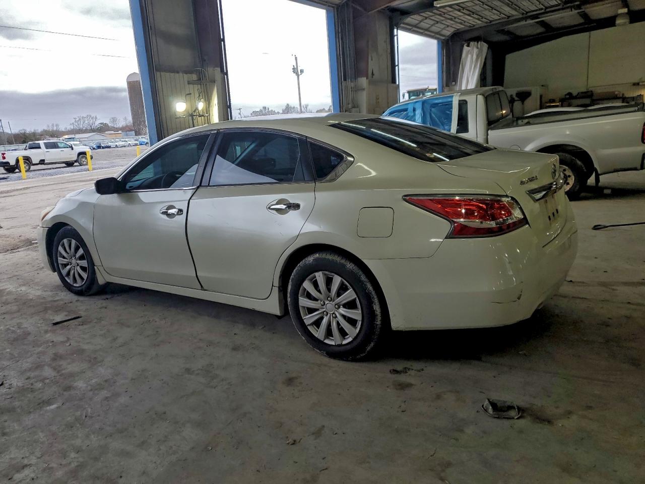 2015 Nissan Altima 2.5 White vin: 1N4AL3AP0FC221278