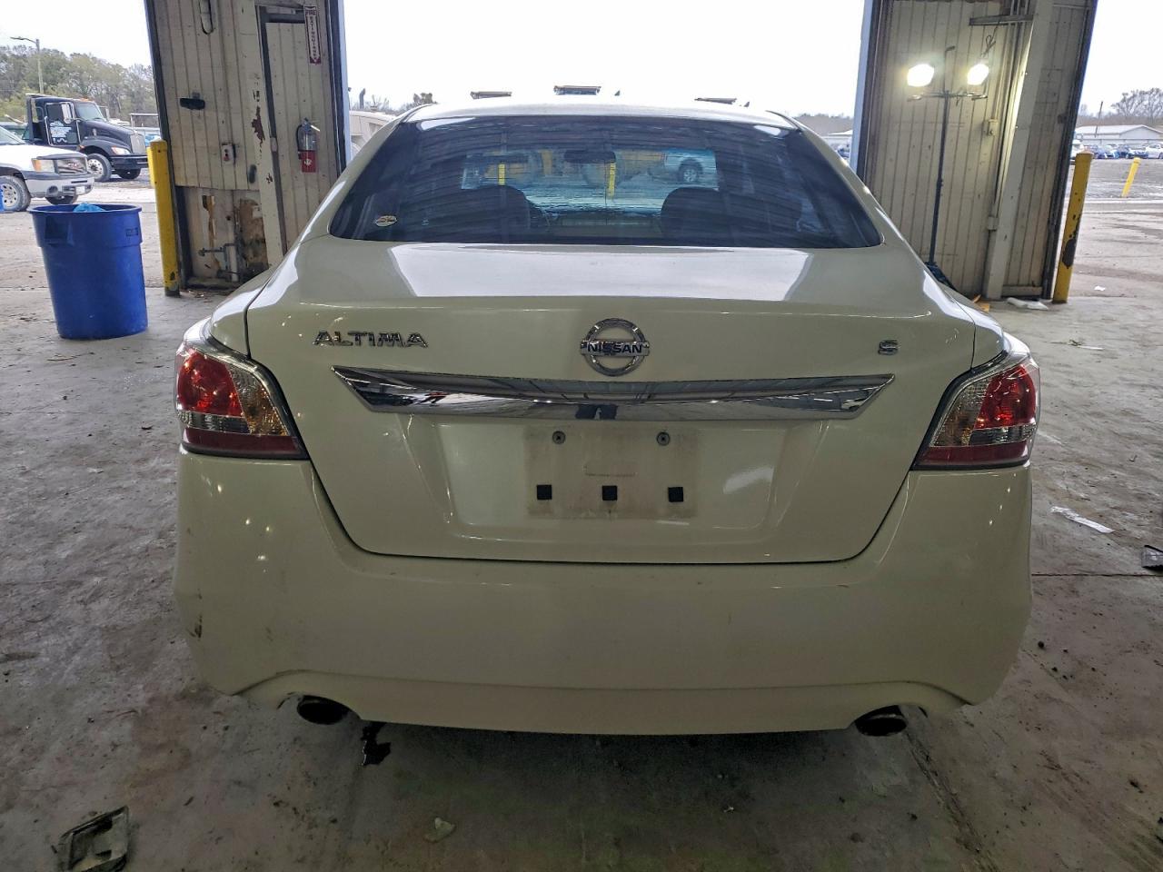 2015 Nissan Altima 2.5 White vin: 1N4AL3AP0FC221278