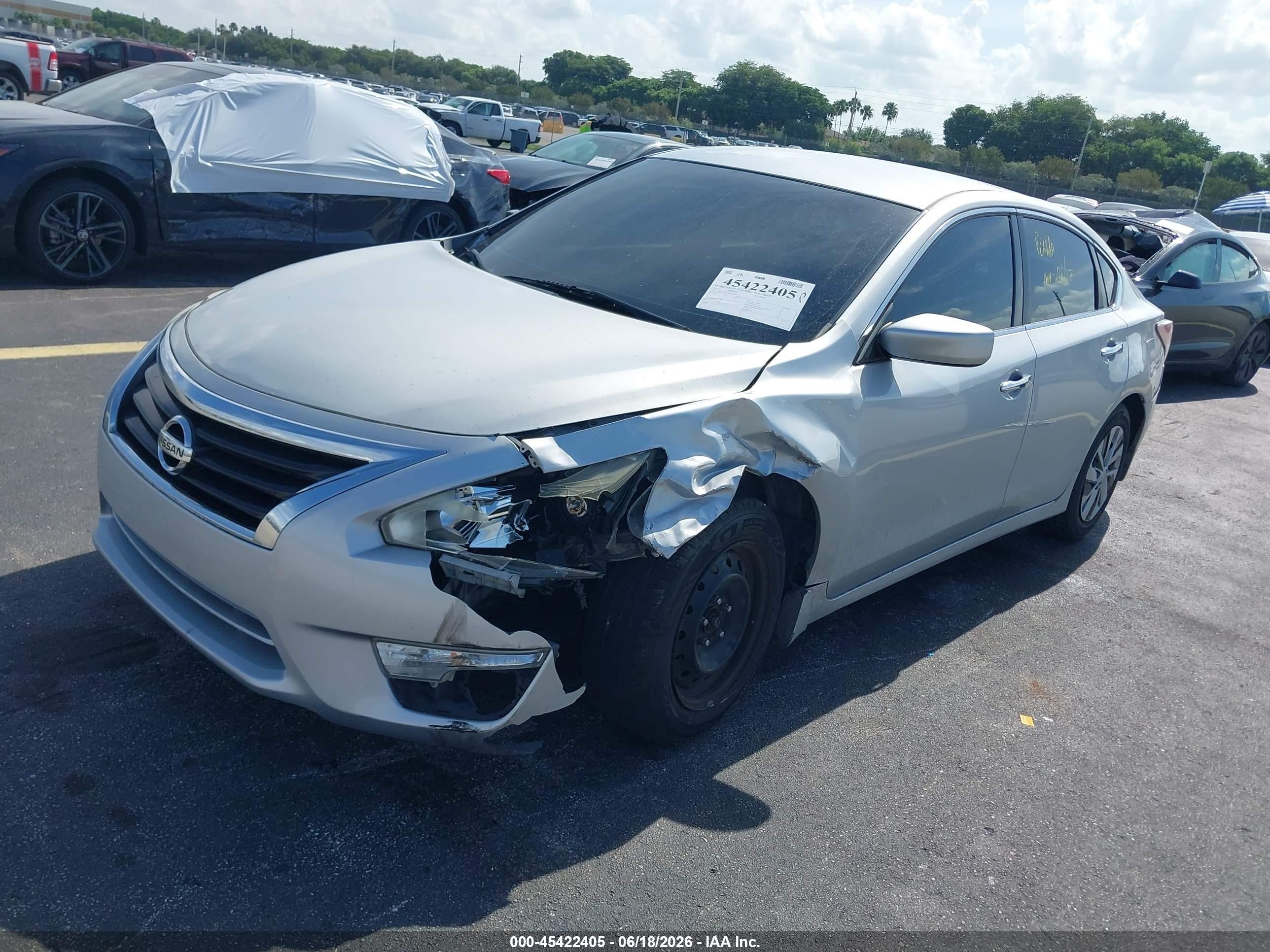 2015 Nissan Altima 2.5 S Silver vin: 1N4AL3AP0FC228389