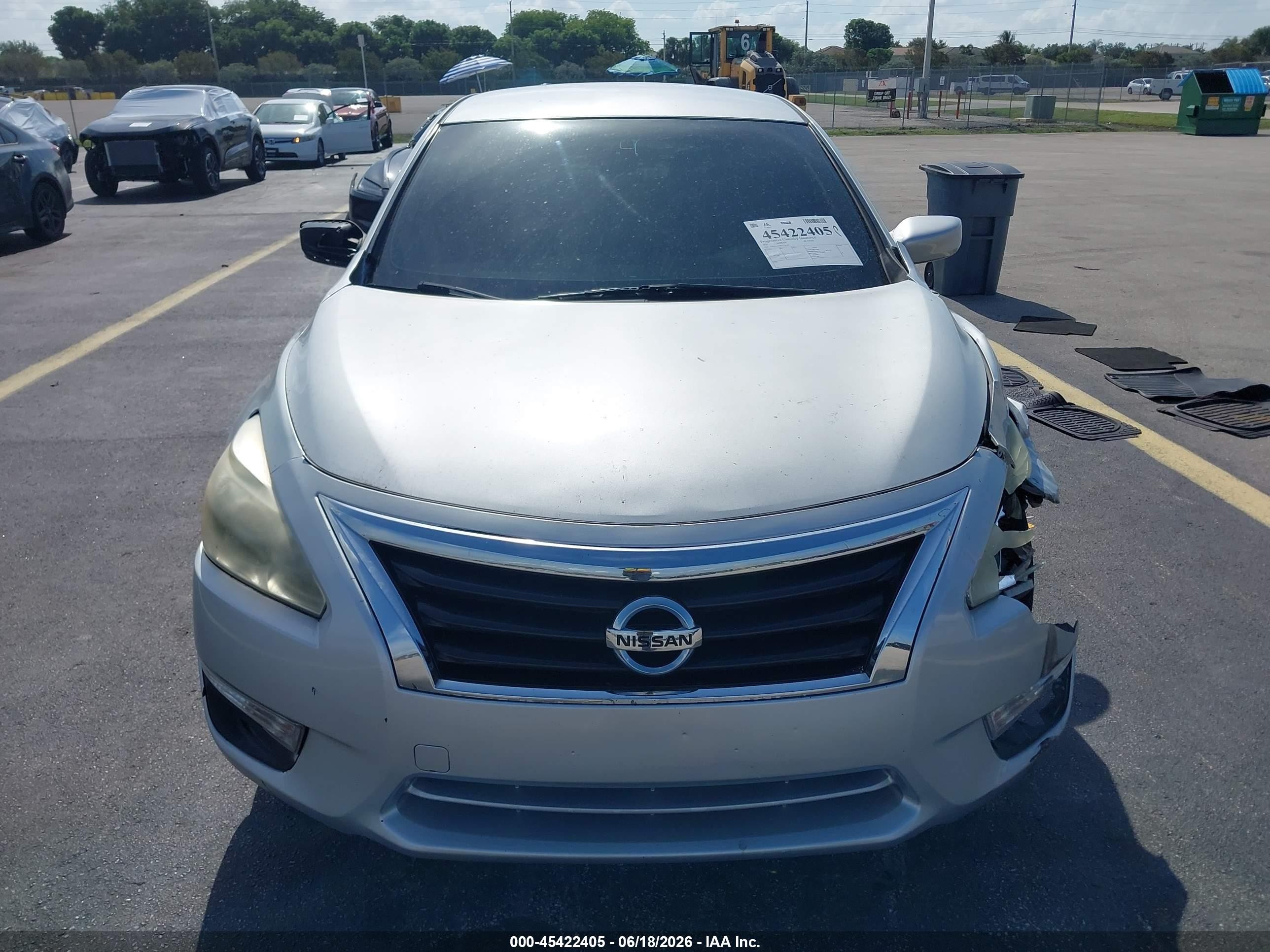 2015 Nissan Altima 2.5 S Silver vin: 1N4AL3AP0FC228389