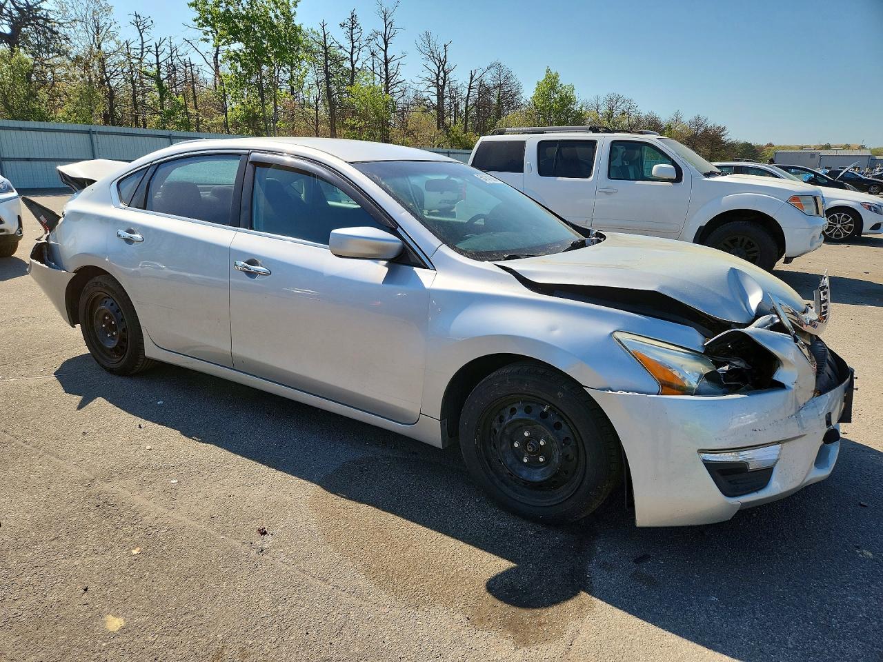 2015 Nissan Altima 2.5 S Серебряный vin: 1N4AL3AP0FC229221