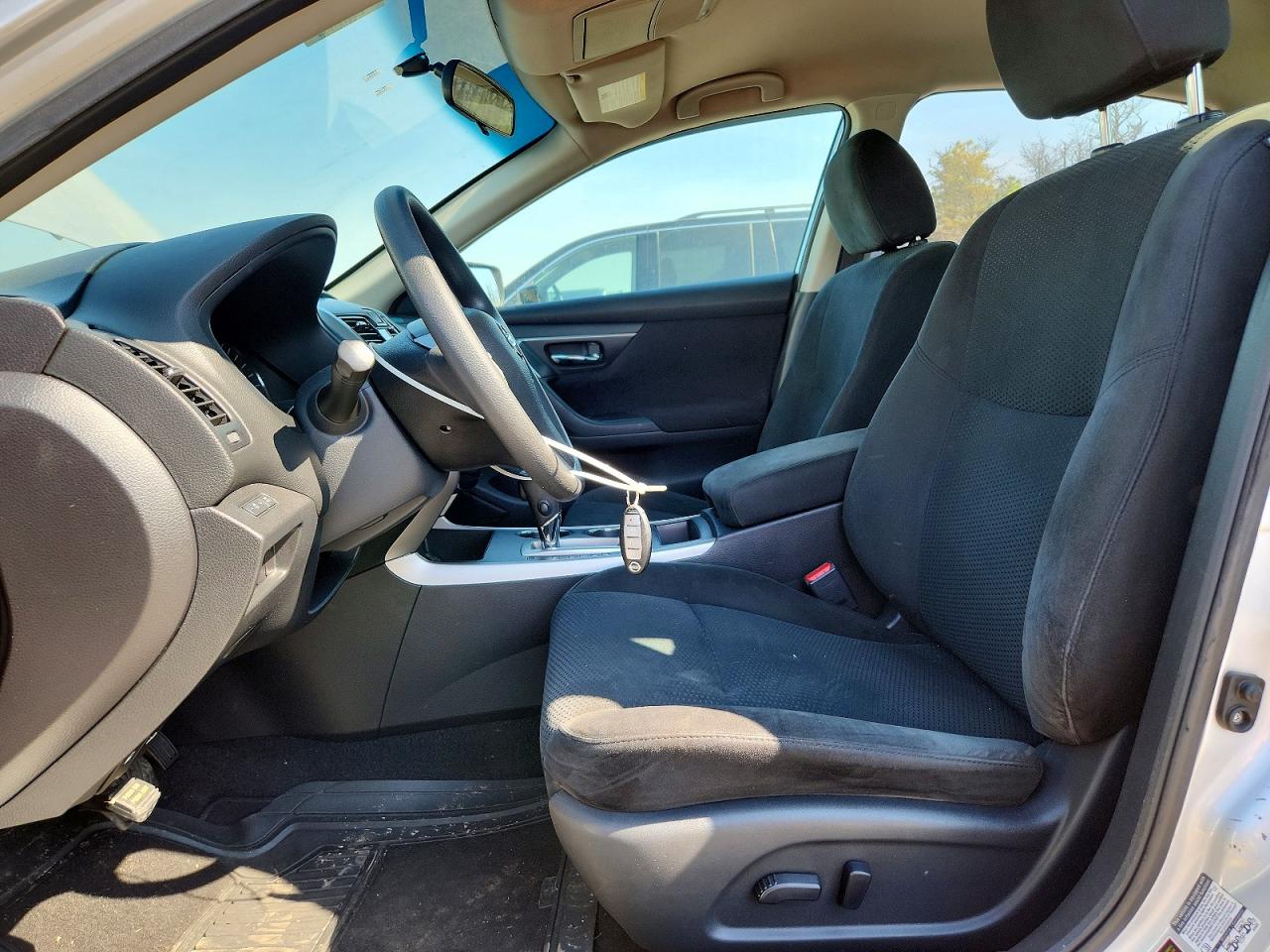 2015 Nissan Altima 2.5 S Серебряный vin: 1N4AL3AP0FC229221