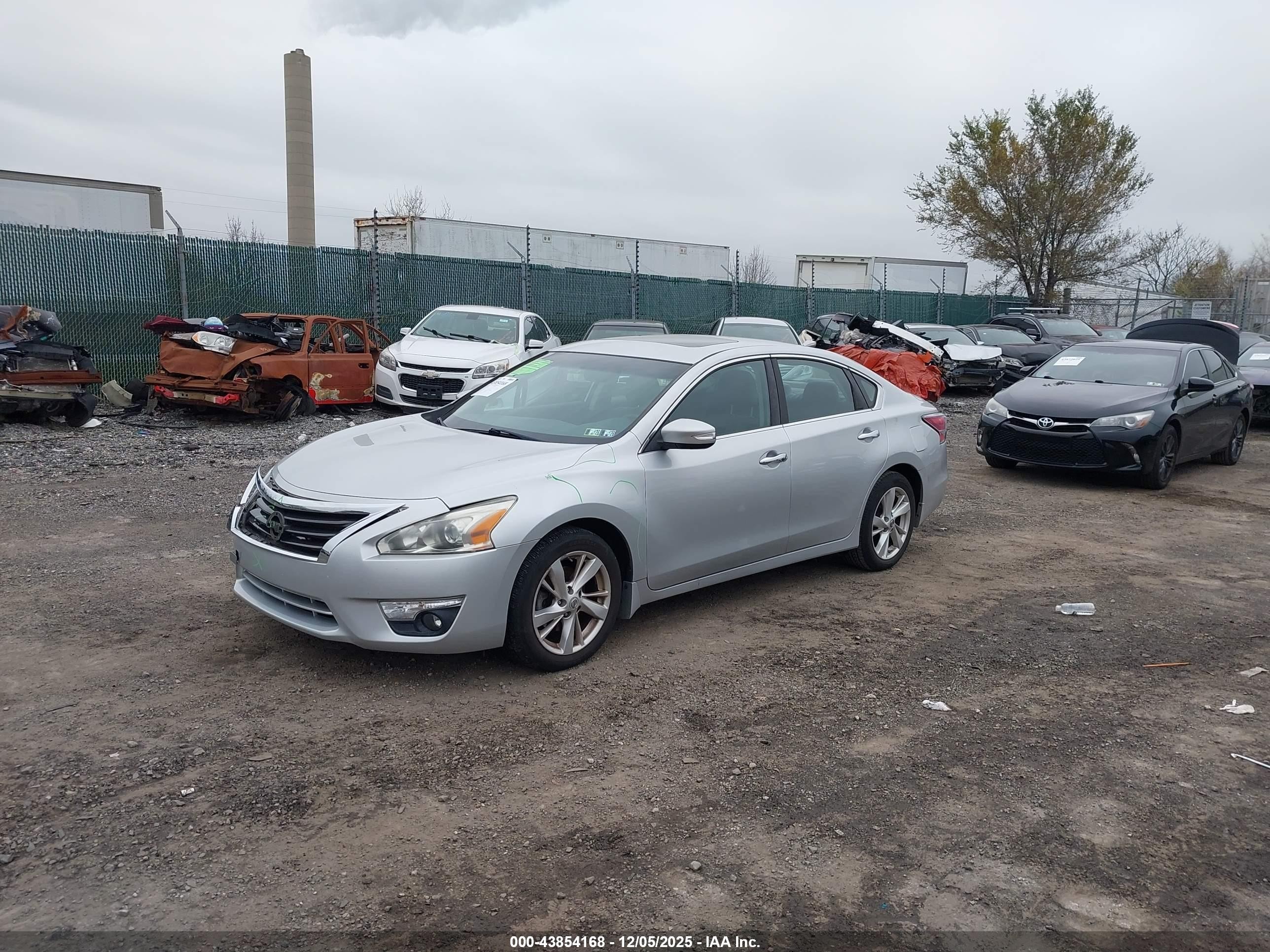 2015 Nissan Altima 2.5 Sv Серебряный vin: 1N4AL3AP0FC233298