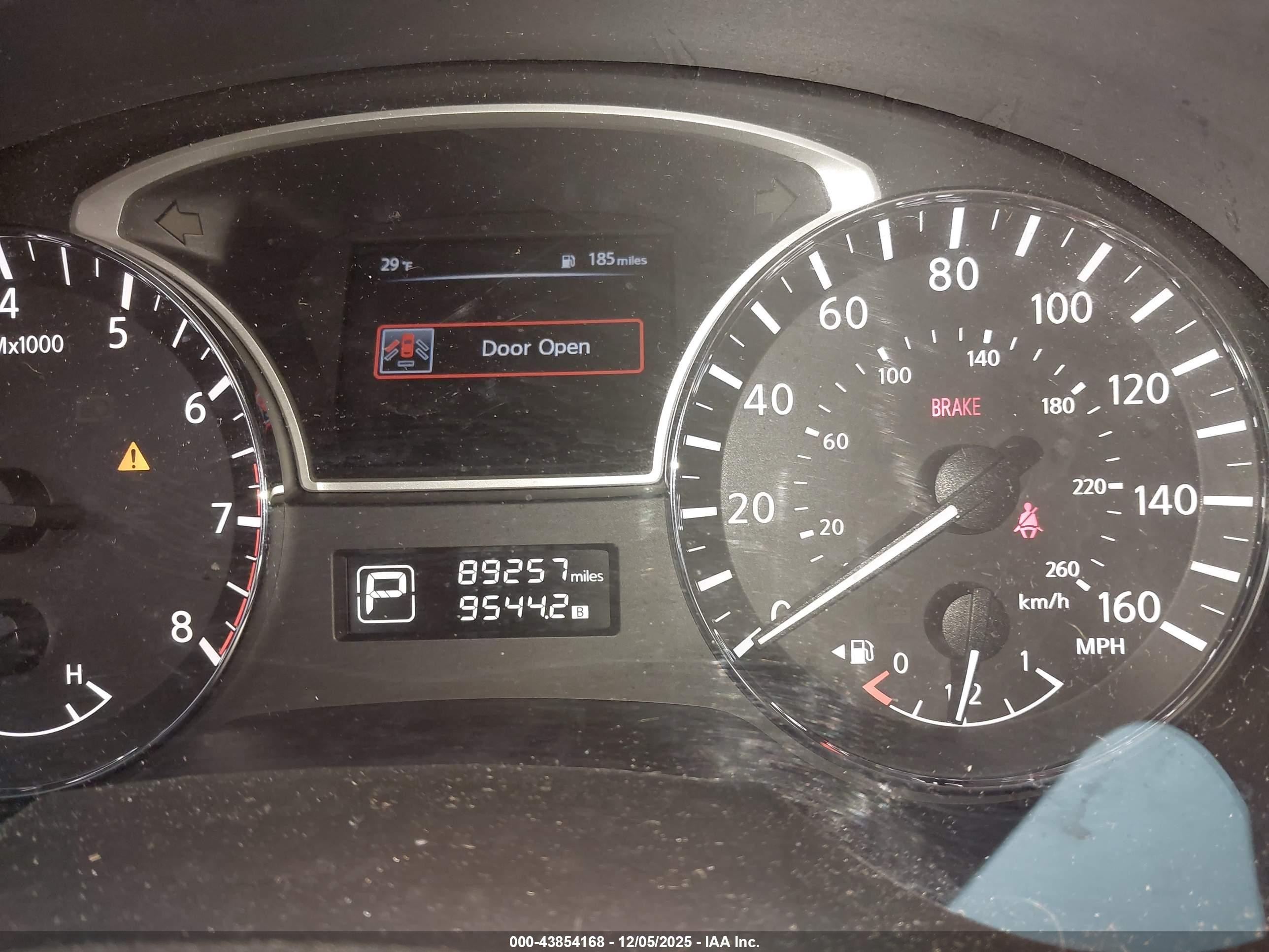 2015 Nissan Altima 2.5 Sv Серебряный vin: 1N4AL3AP0FC233298