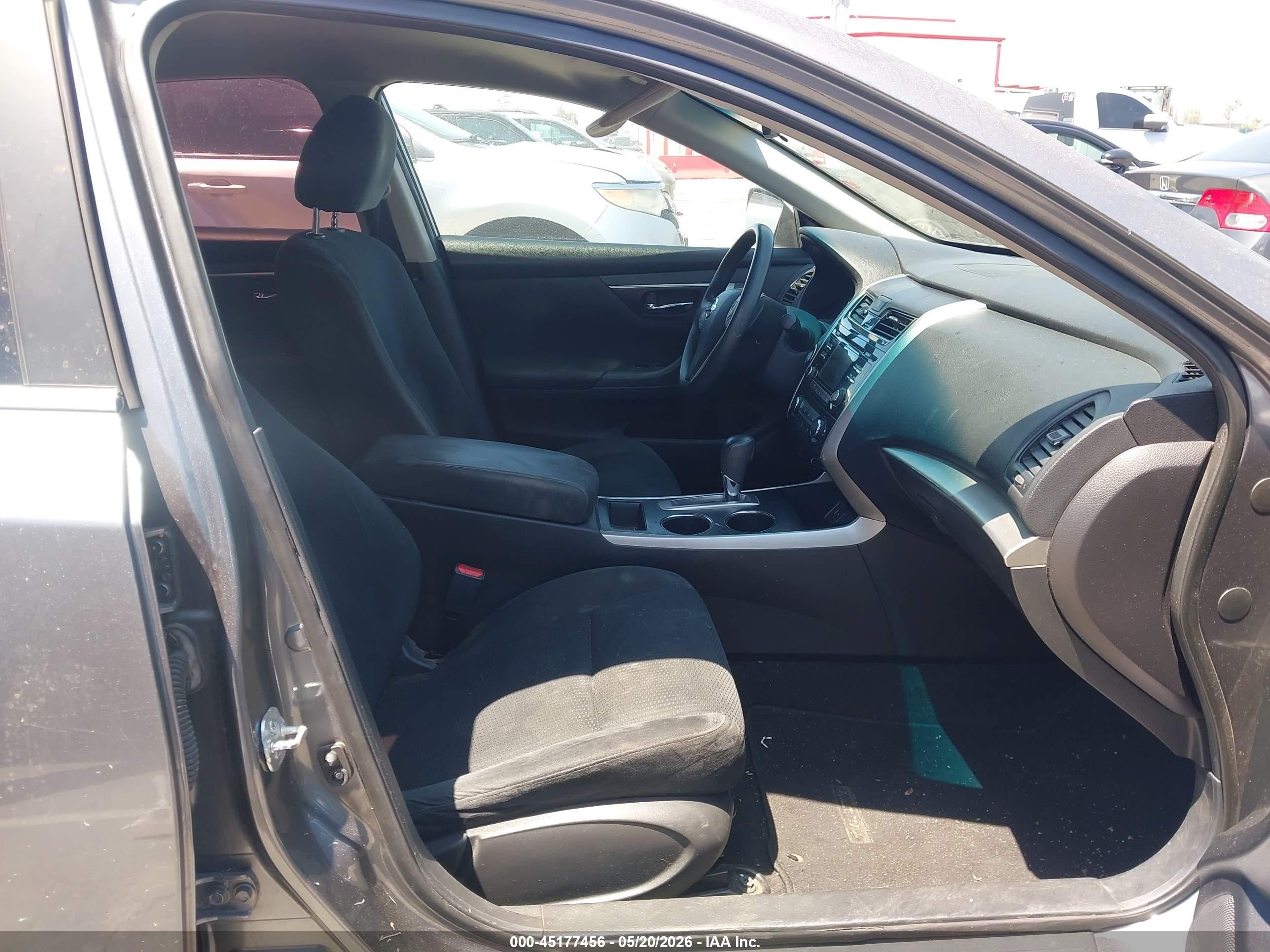2015 Nissan Altima 2.5 S Серый vin: 1N4AL3AP0FC239330