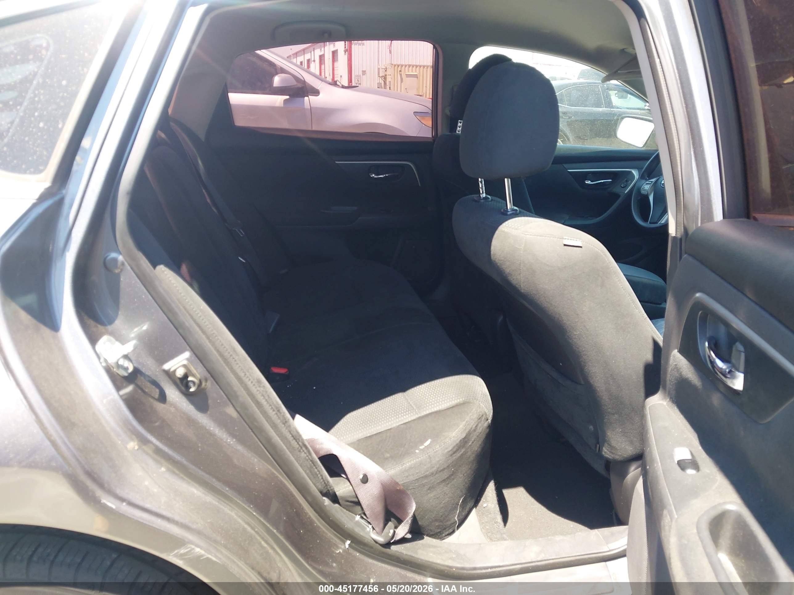 2015 Nissan Altima 2.5 S Серый vin: 1N4AL3AP0FC239330